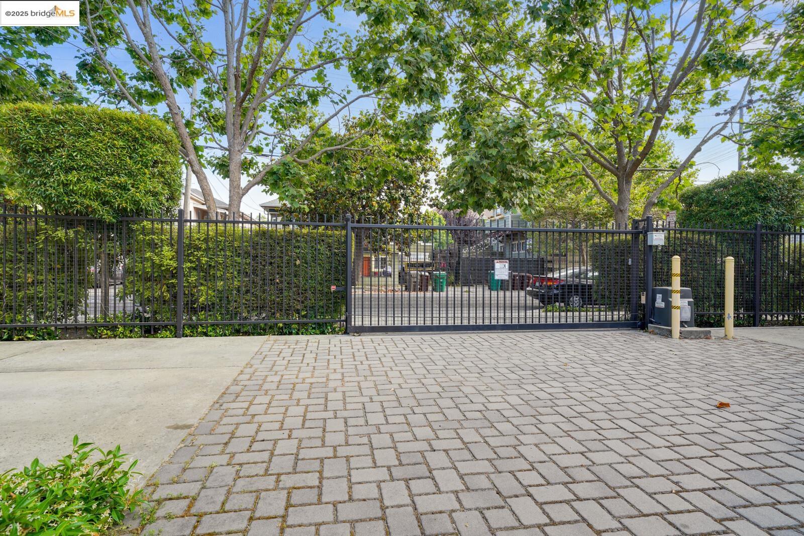 1565 32nd Street # 3