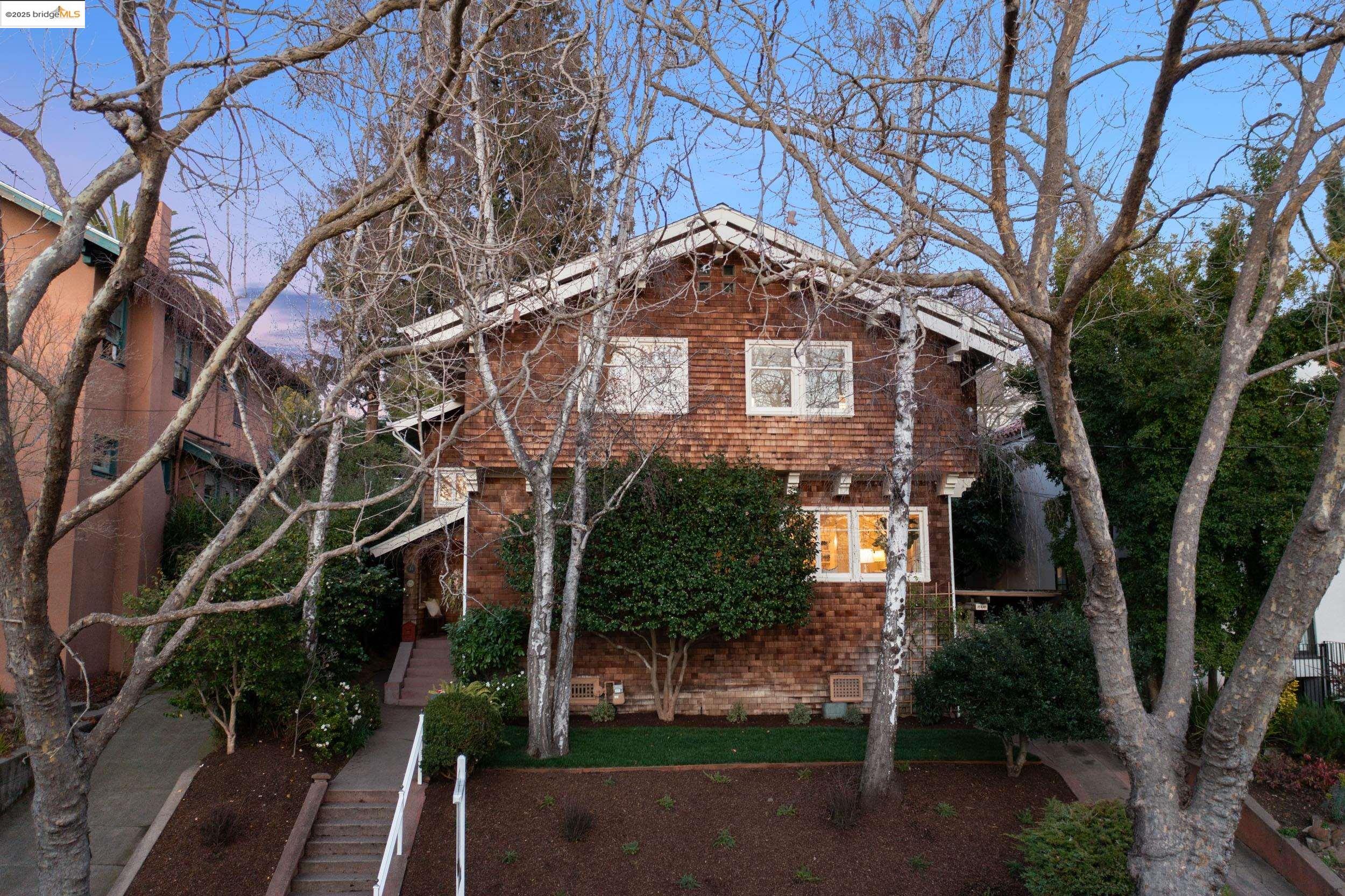 24 Bonita Ave