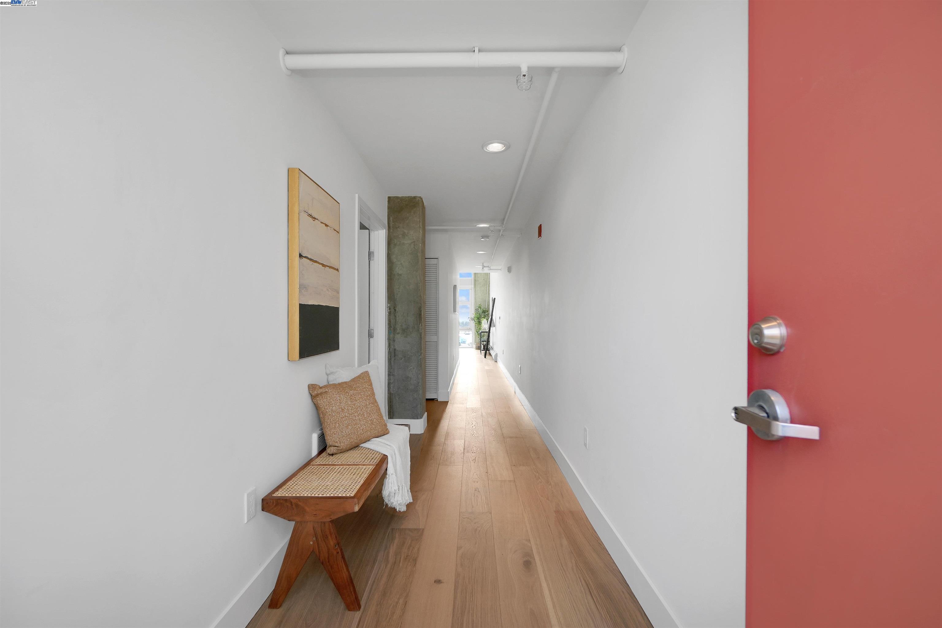 311 Oak St Unit: PH25