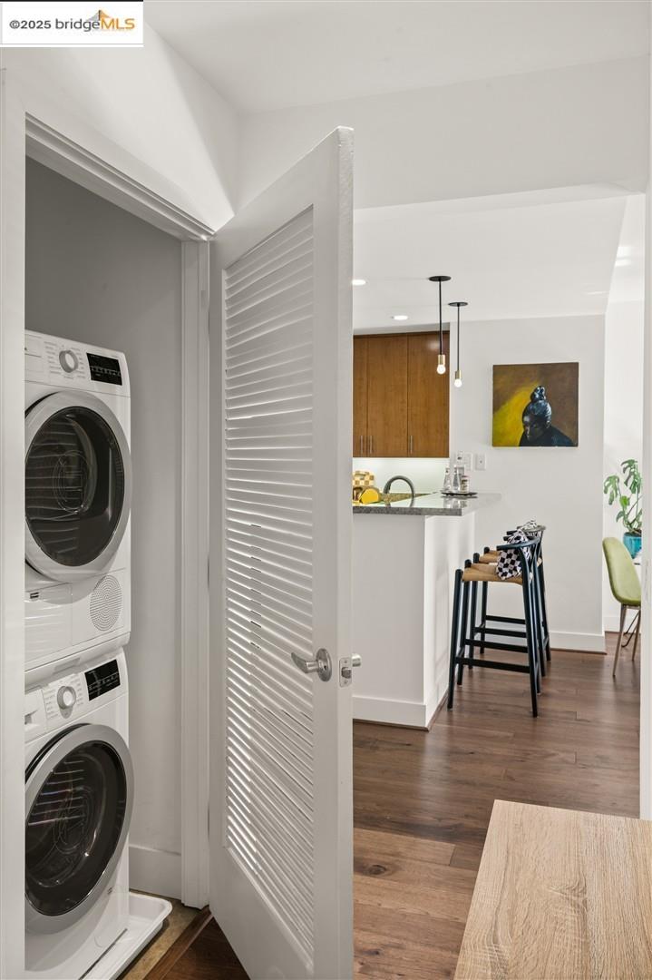 438 W Grand # 523