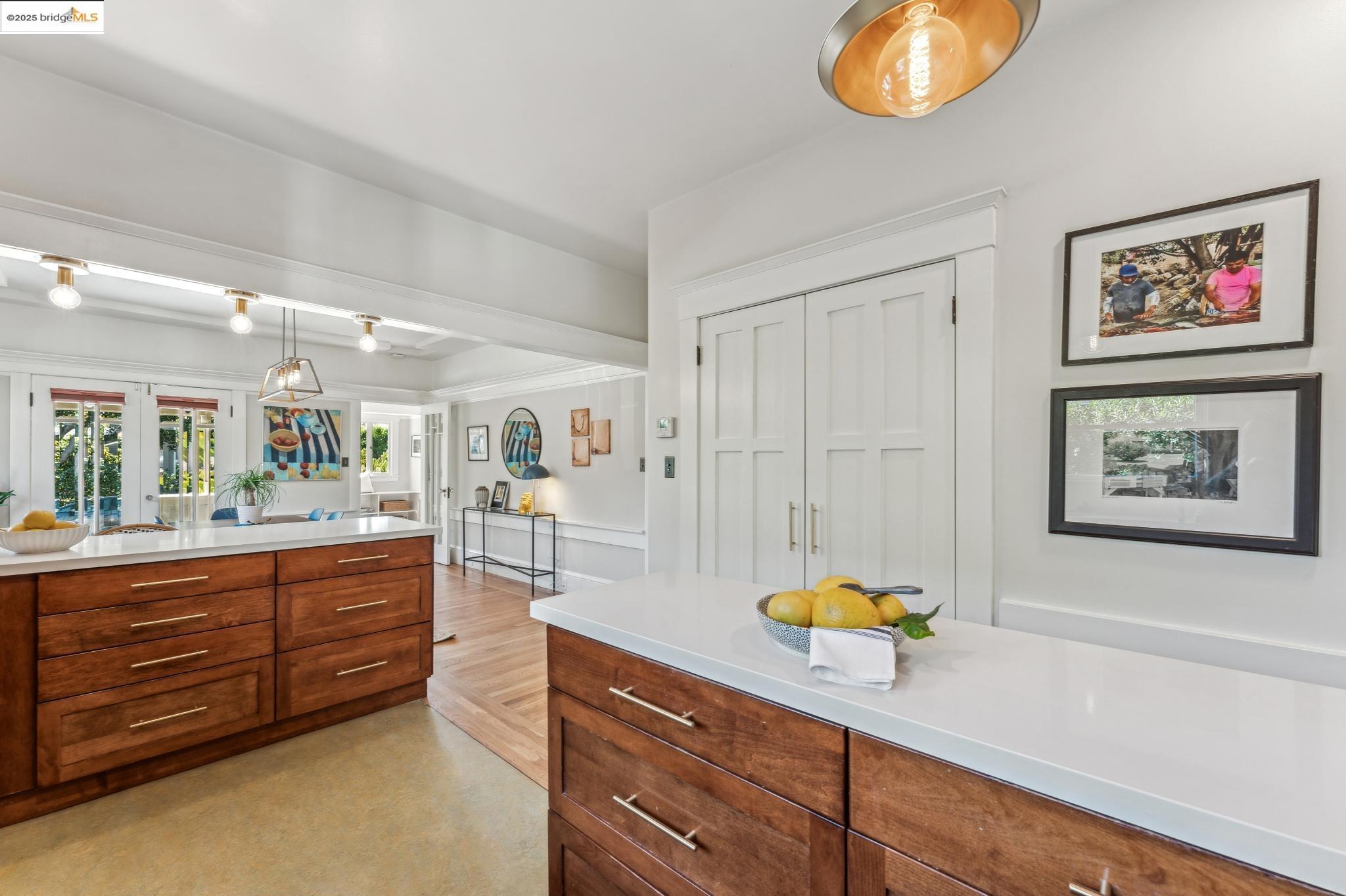 4485 Pleasant Valley Ct