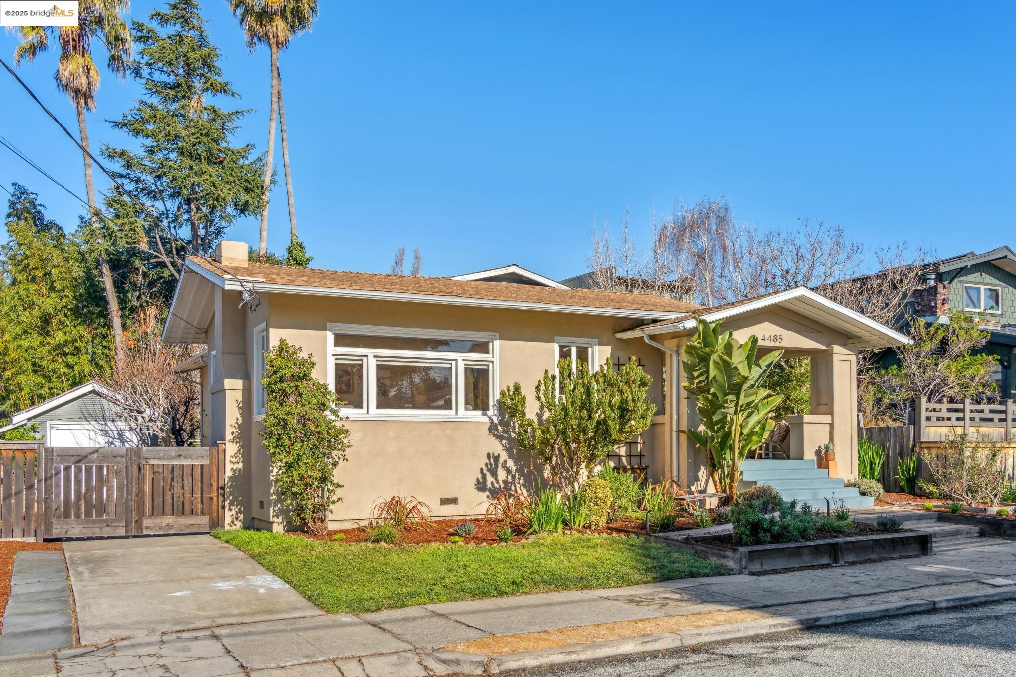 4485 Pleasant Valley Ct