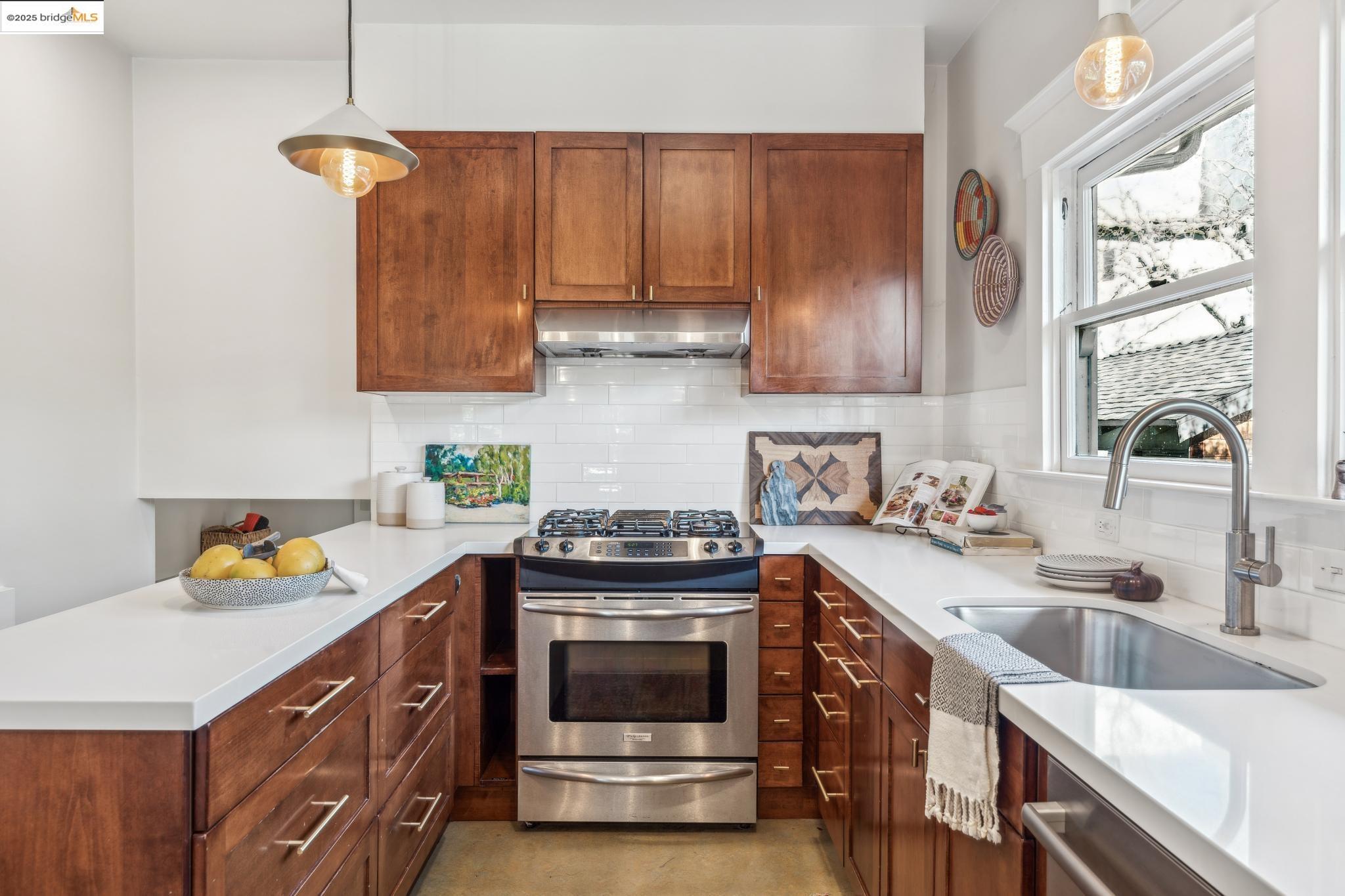 4485 Pleasant Valley Ct