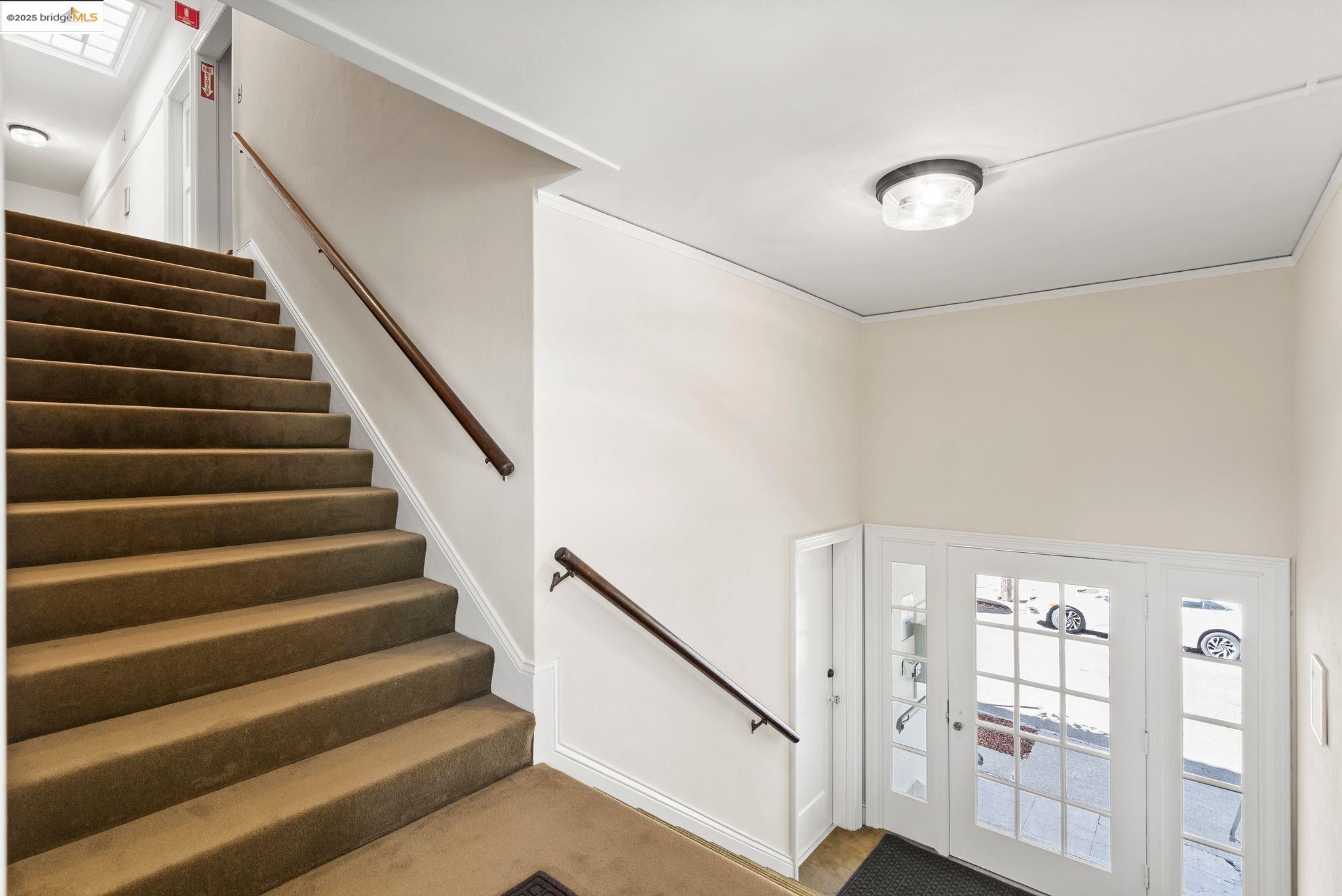 893 Neilson Street