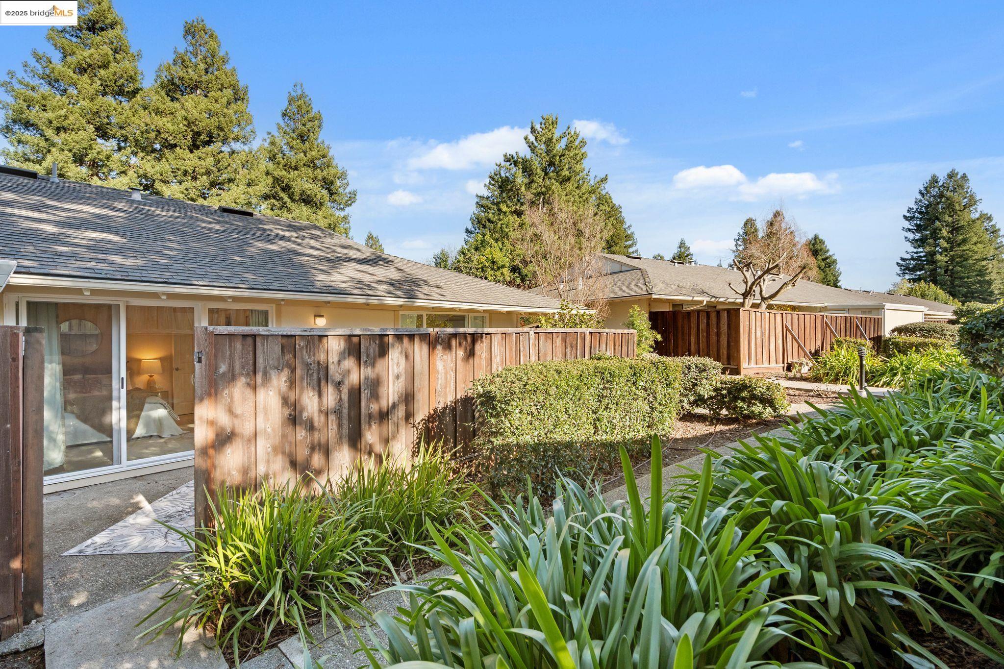 2691 Shadow Mountain Dr