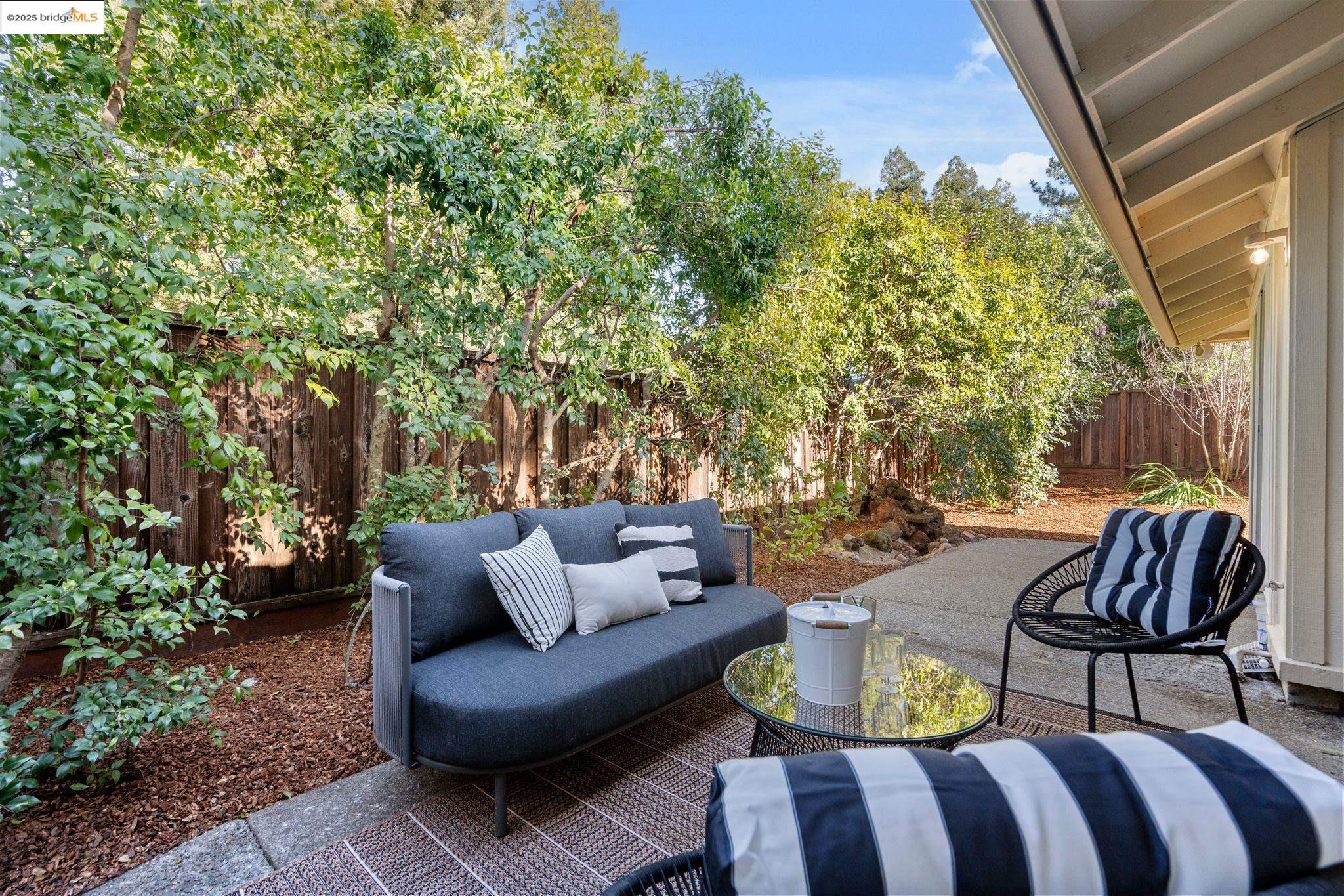 2691 Shadow Mountain Dr