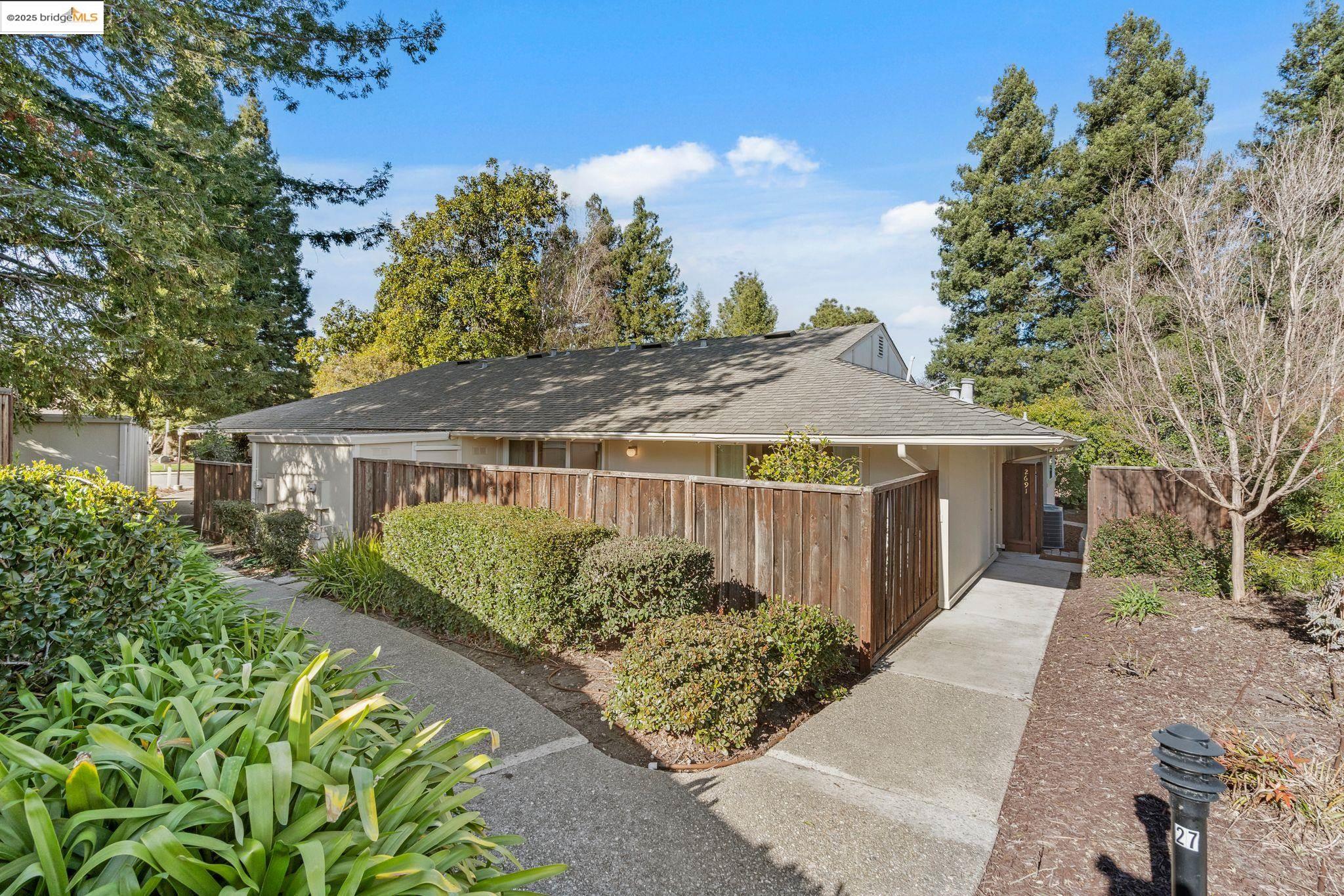 2691 Shadow Mountain Dr