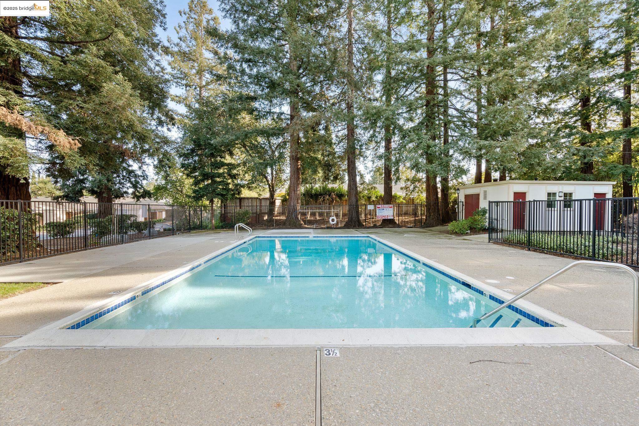 2691 Shadow Mountain Dr