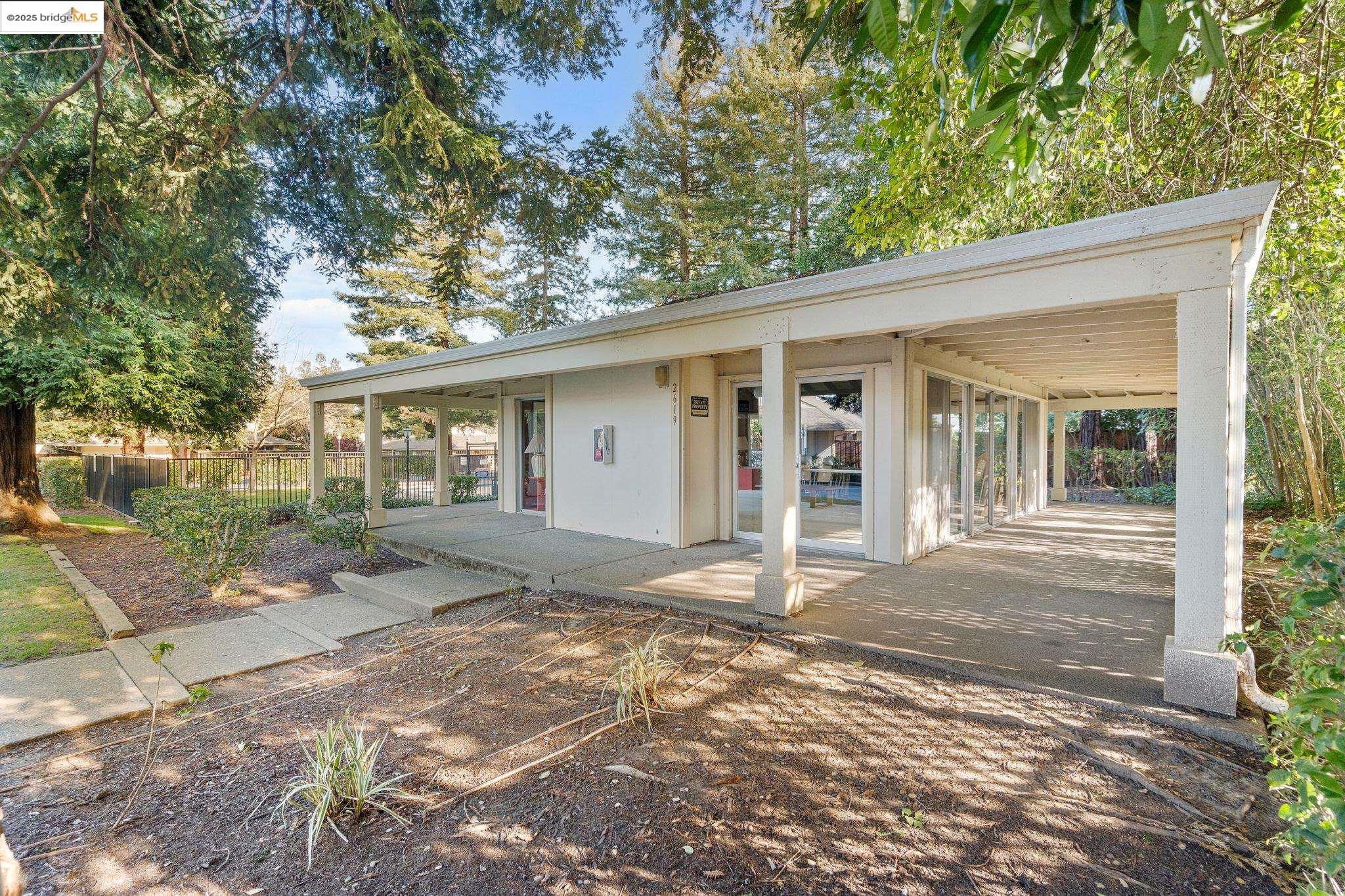 2691 Shadow Mountain Dr