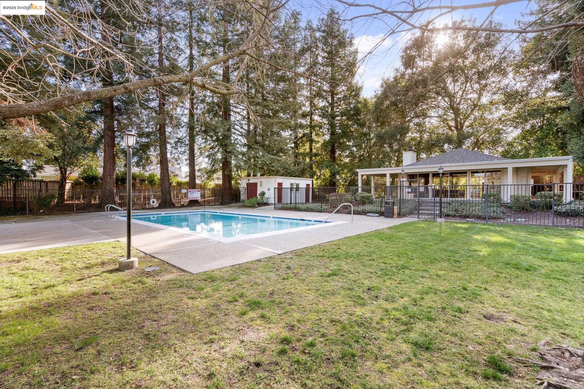 2691 Shadow Mountain Dr