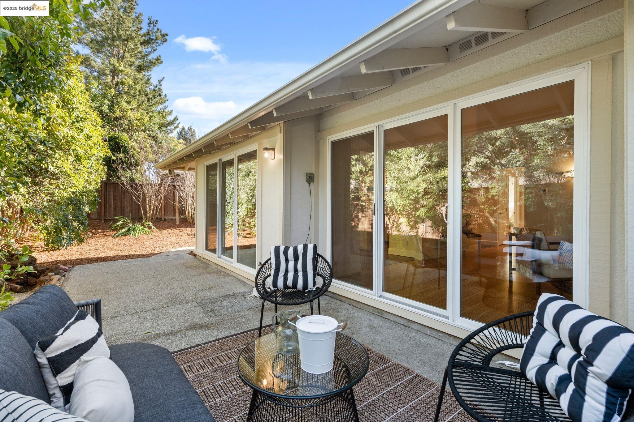 2691 Shadow Mountain Dr