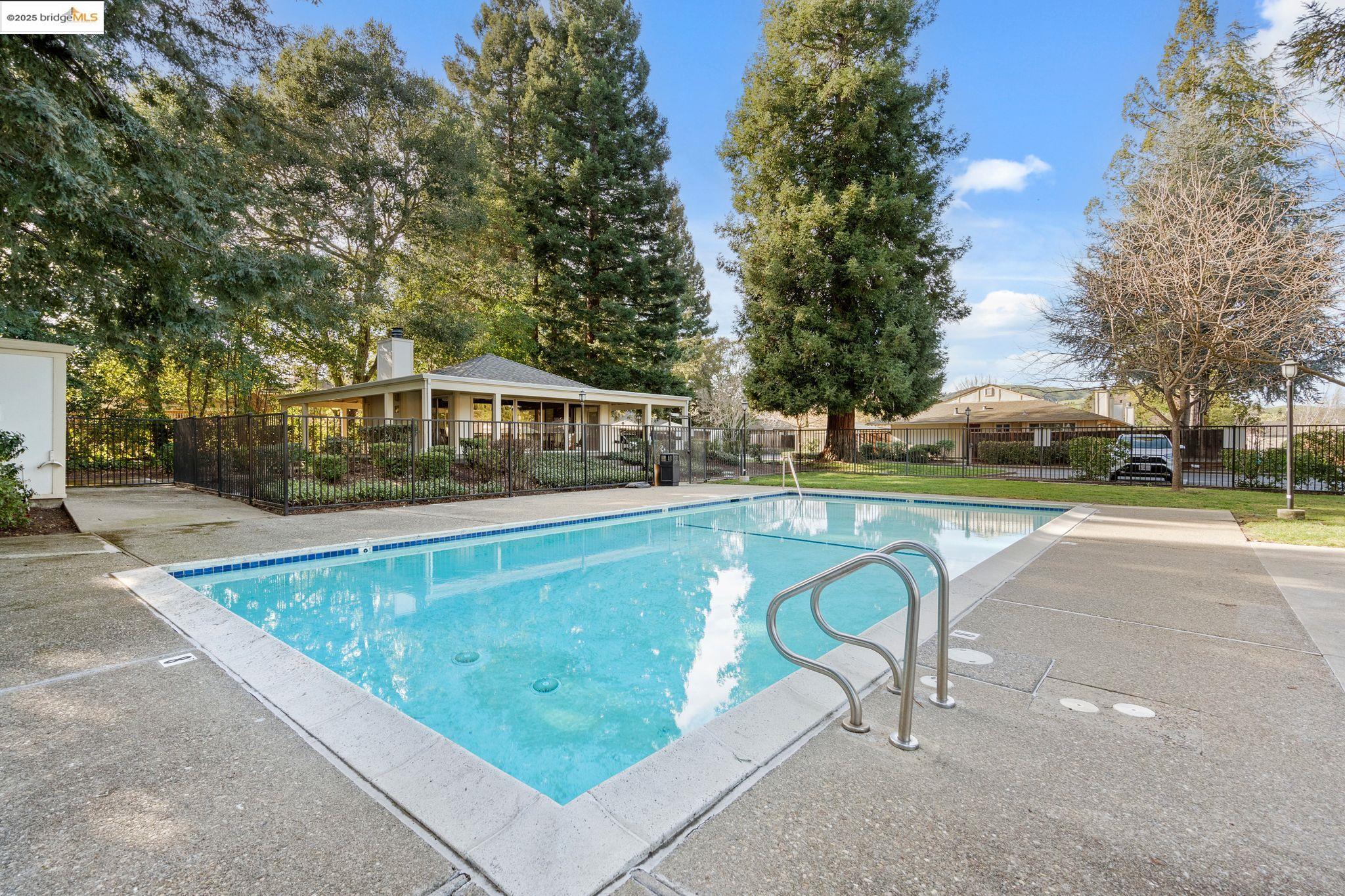 2691 Shadow Mountain Dr