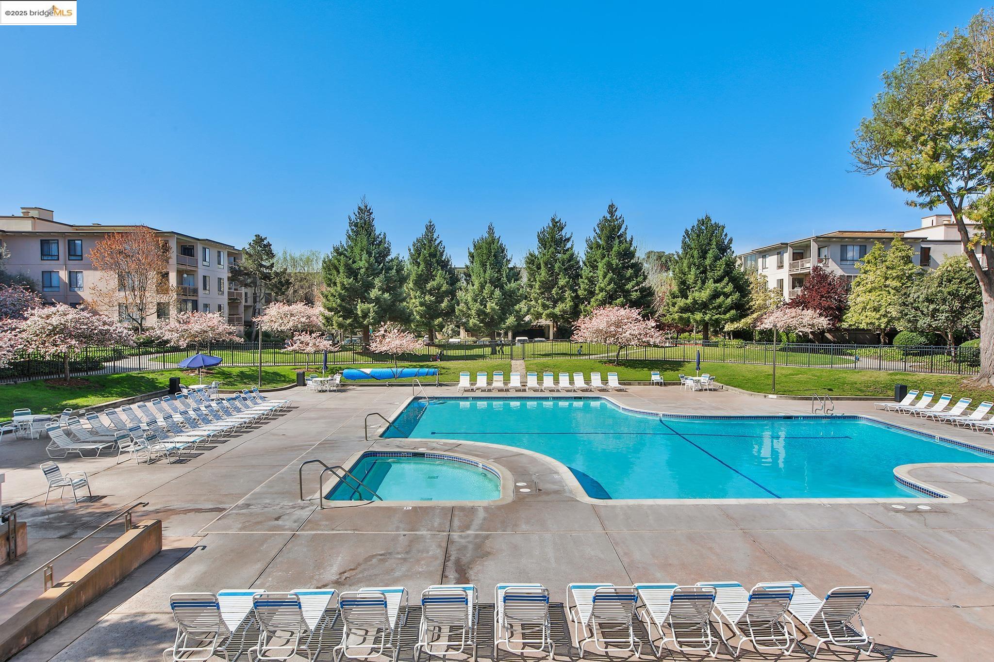 9 Commodore Drive # A404