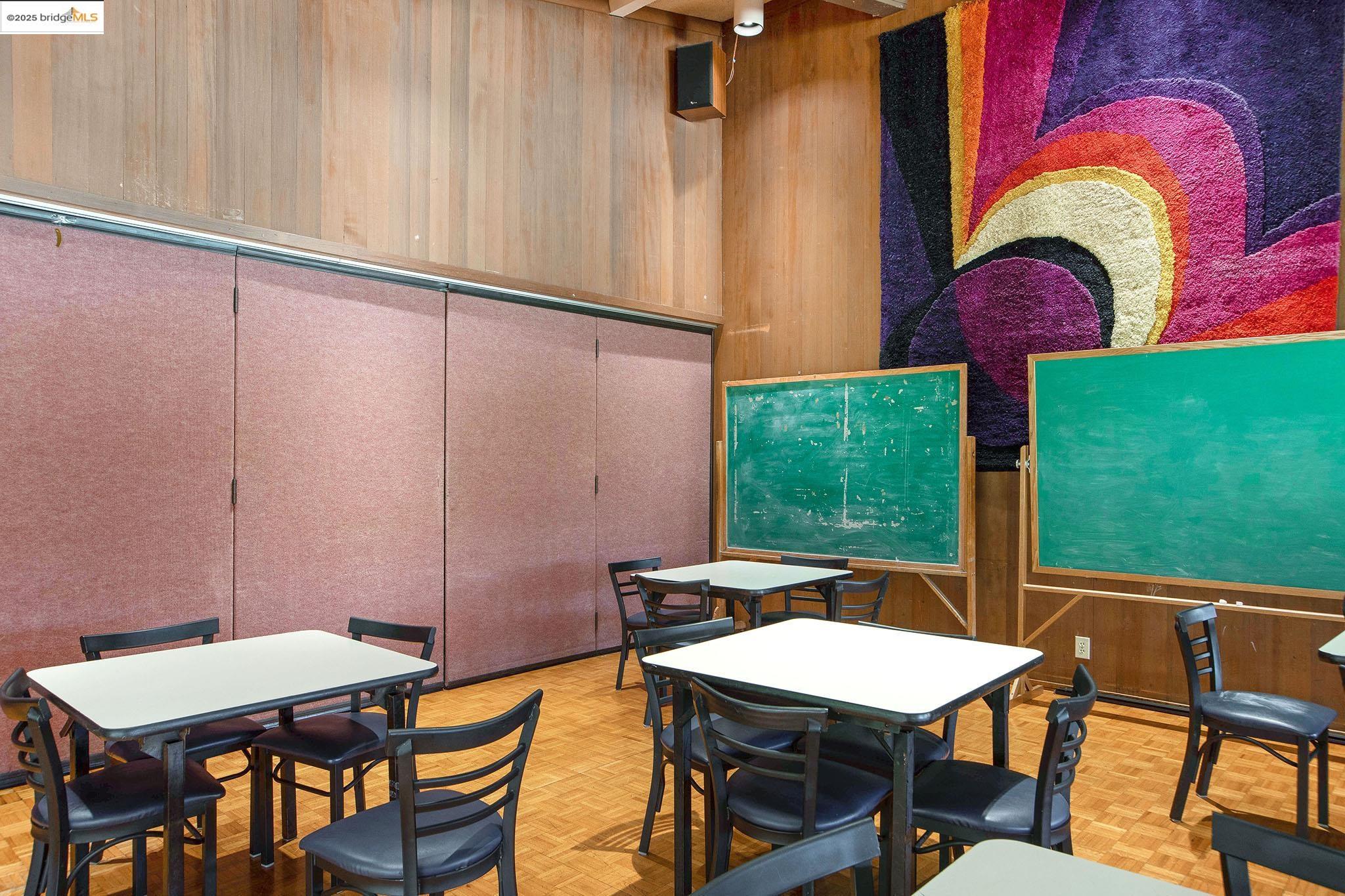 9 Commodore Drive # A404