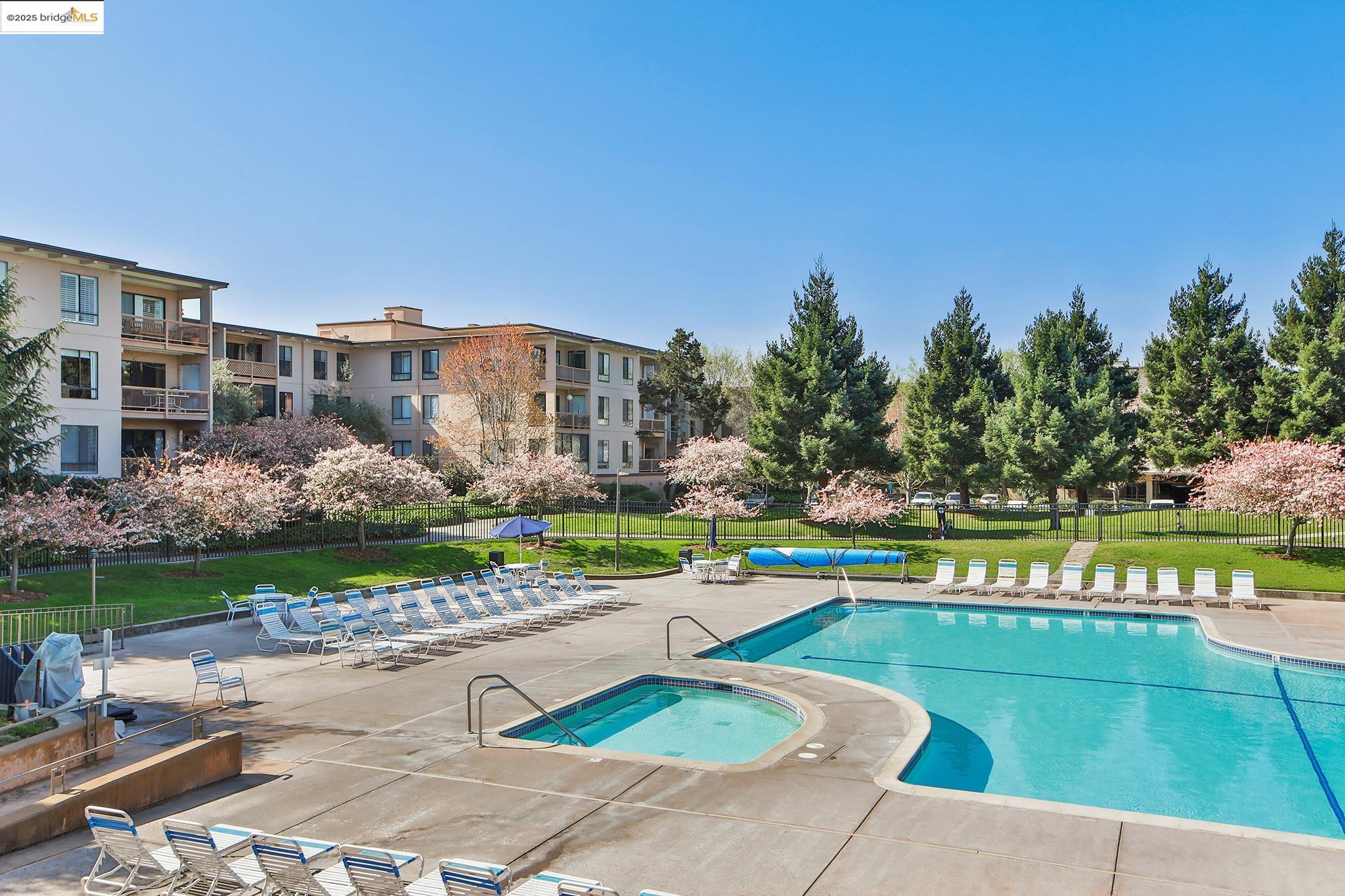 9 Commodore Drive # A404