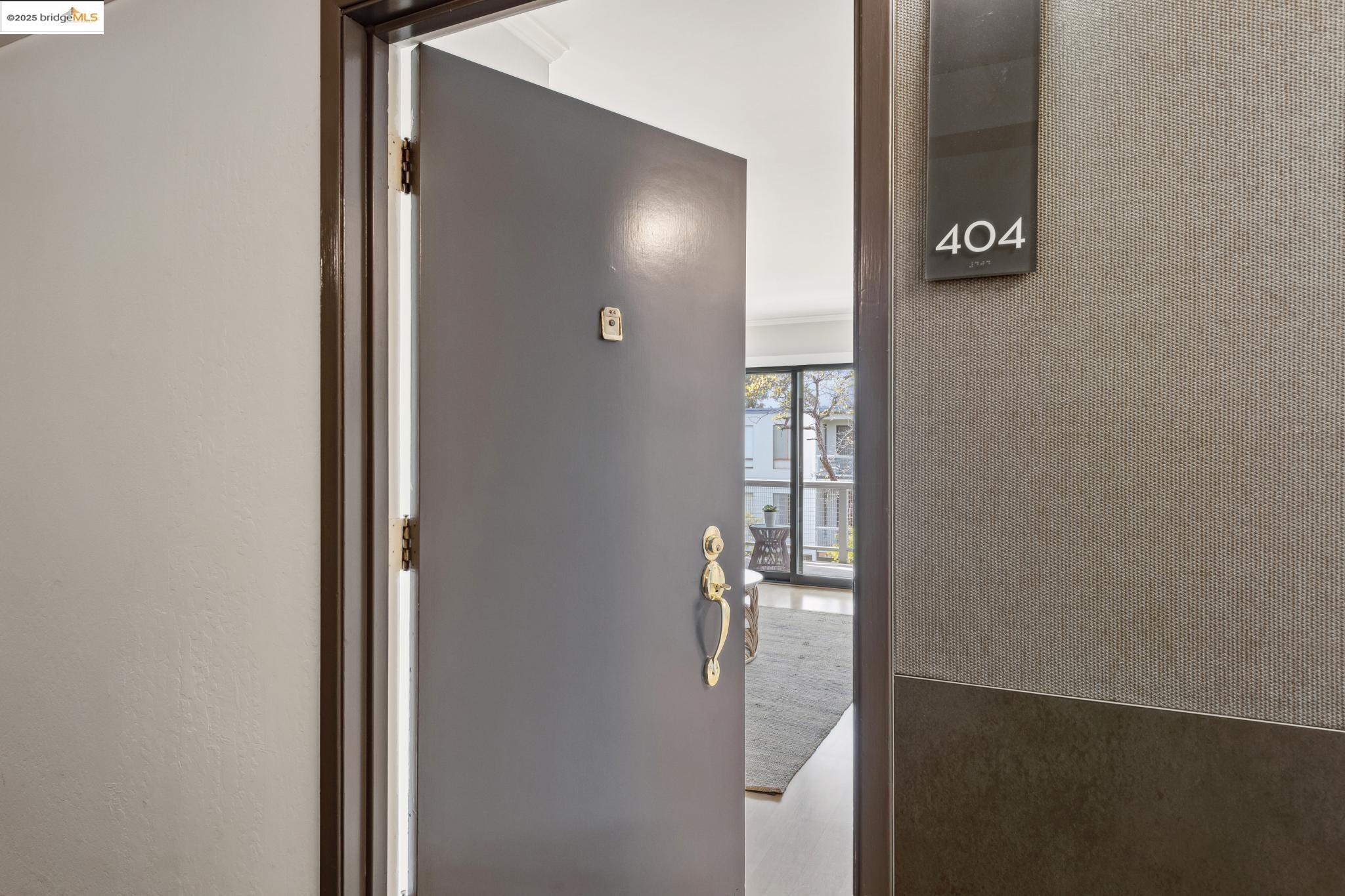 9 Commodore Drive # A404