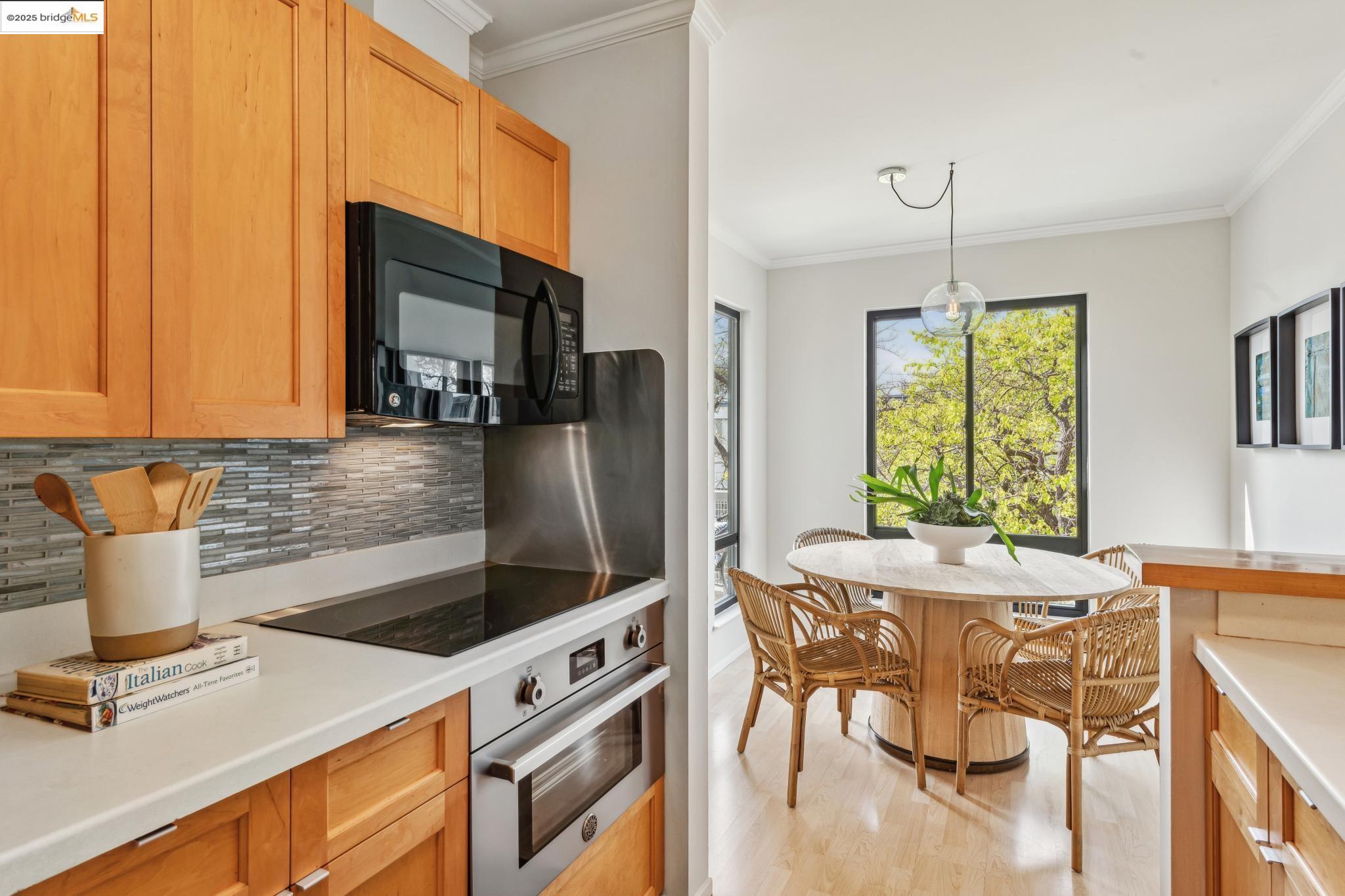 9 Commodore Drive # A404