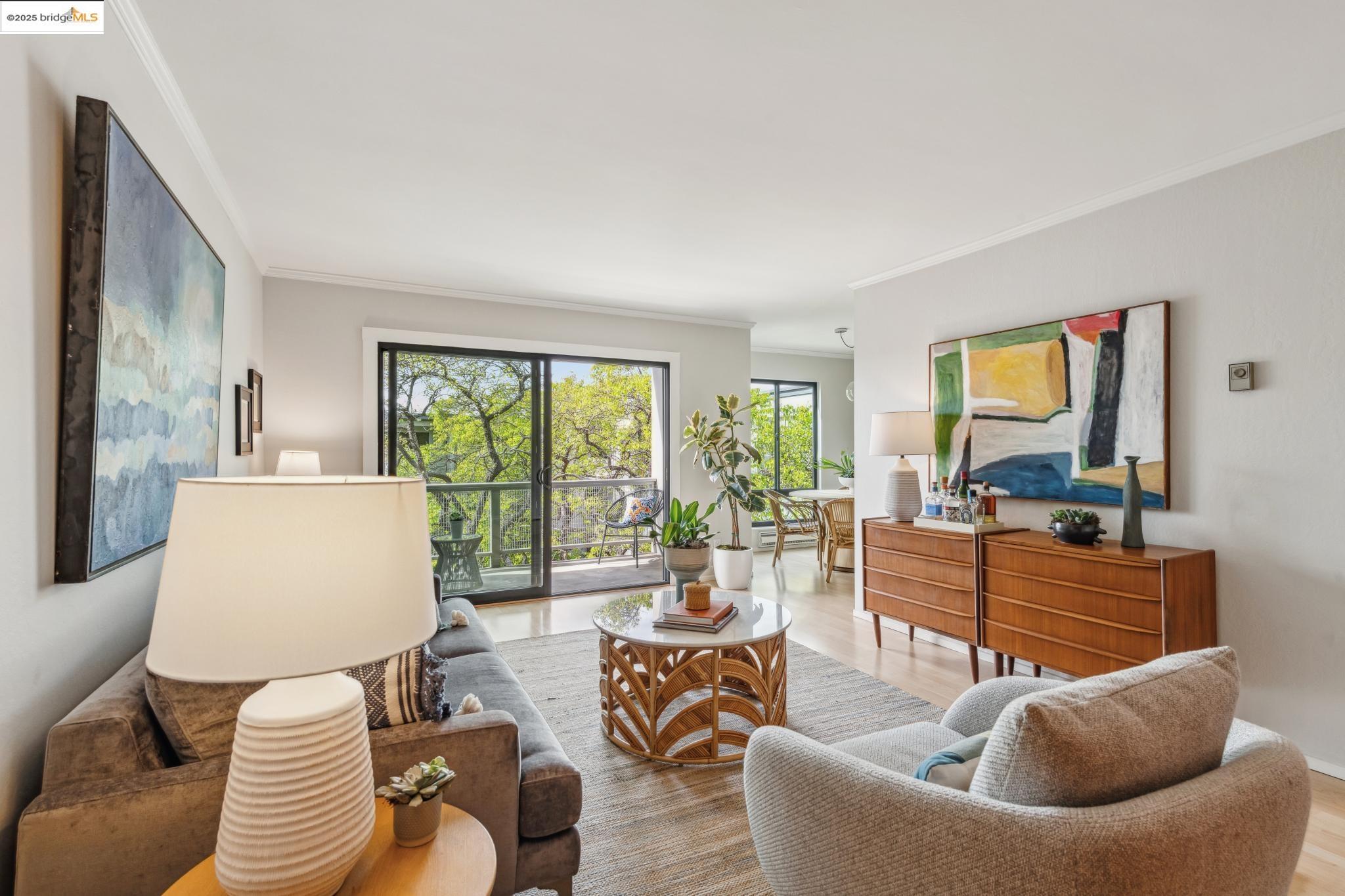 9 Commodore Drive # A404