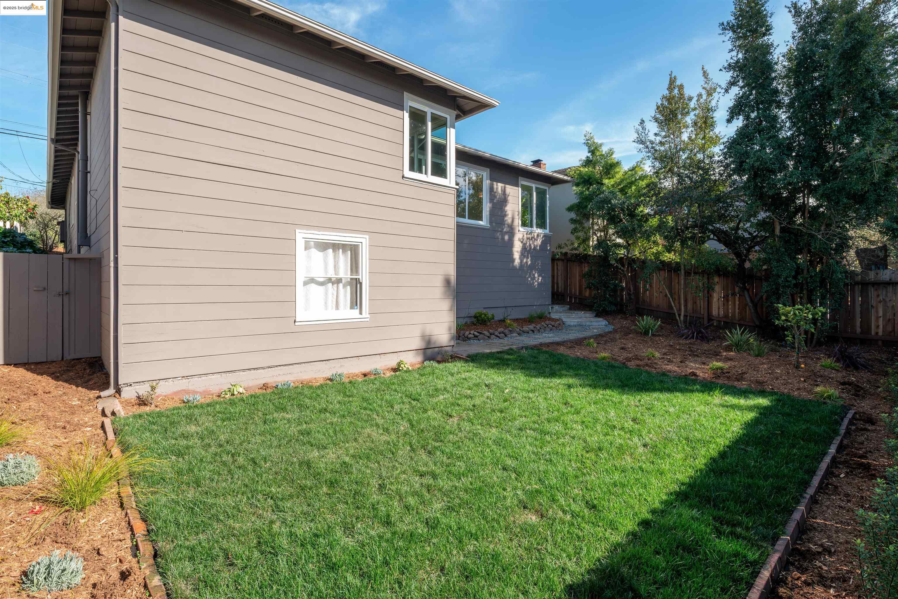 274 Grizzly Peak Blvd