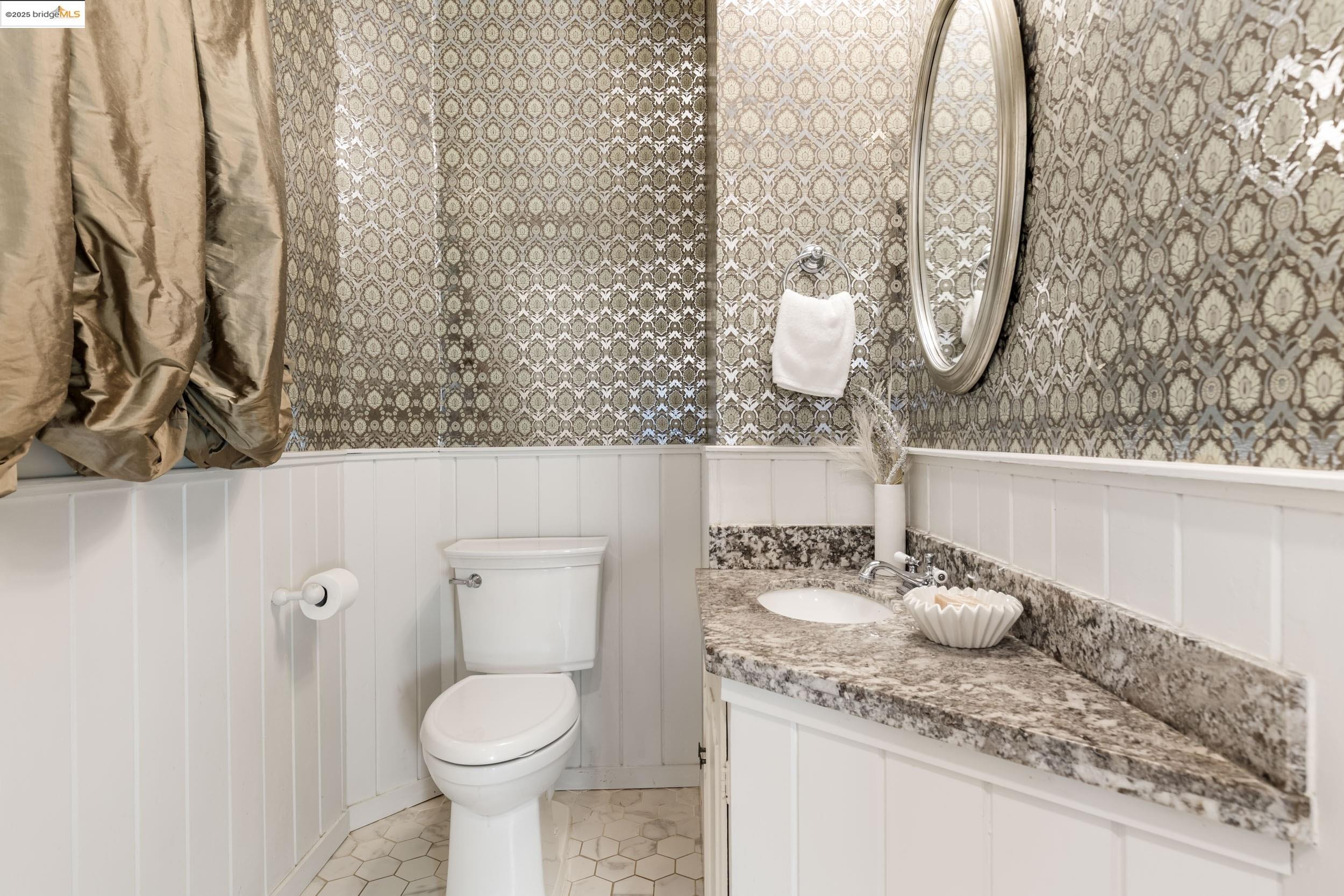 6047 Buena Vista Ave