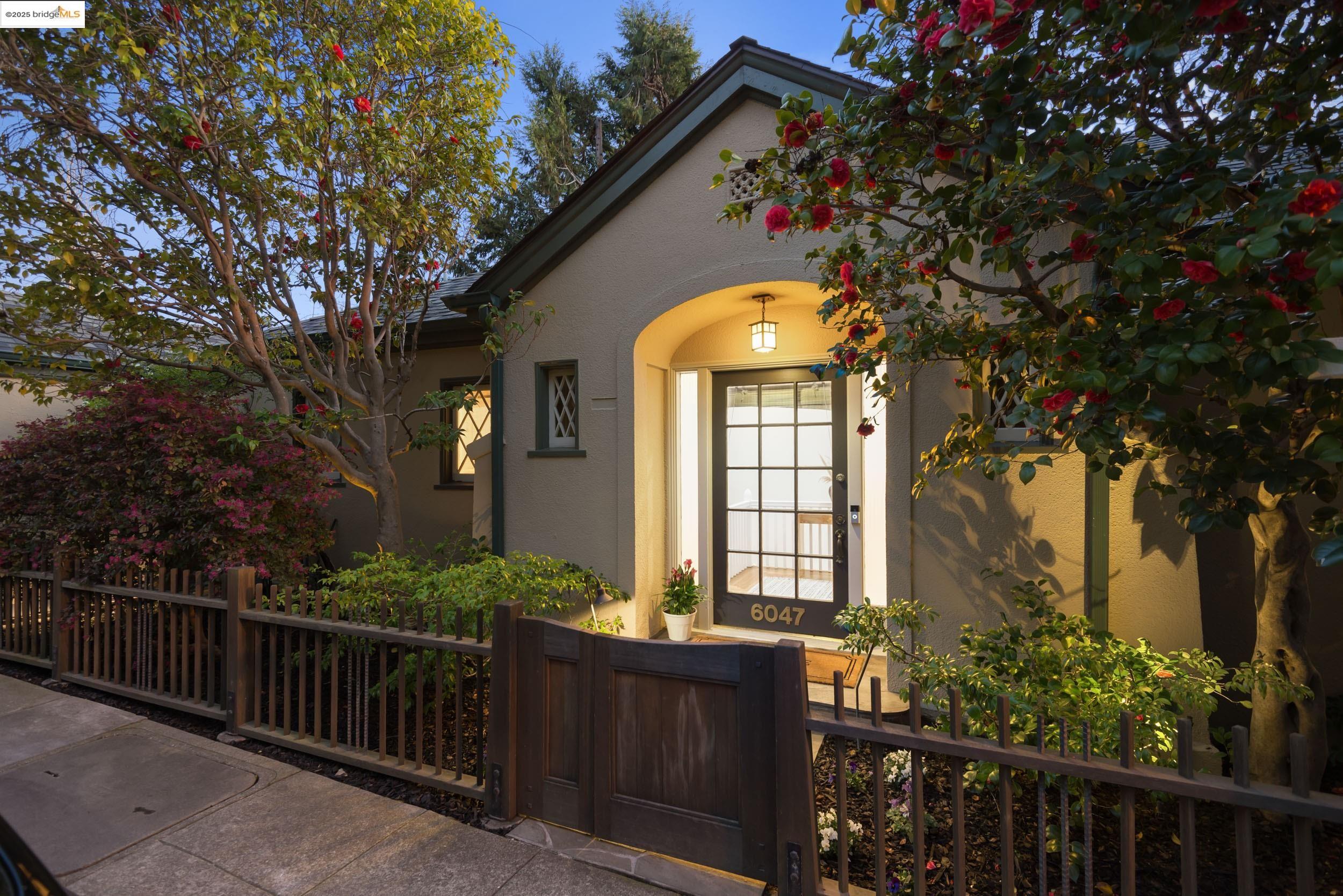 6047 Buena Vista Ave