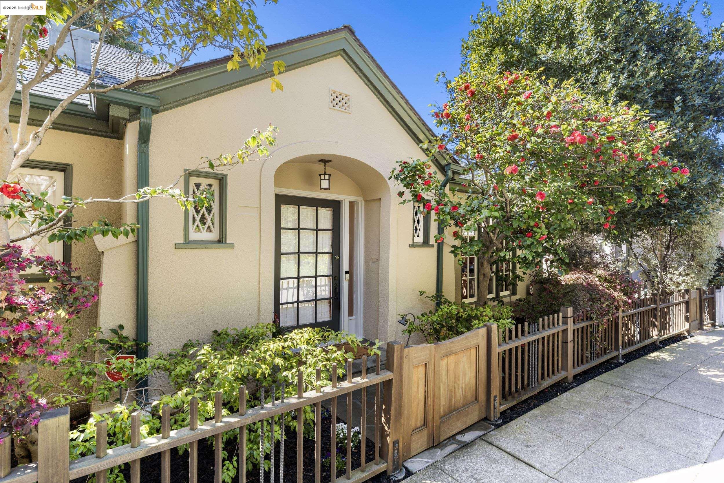 6047 Buena Vista Ave