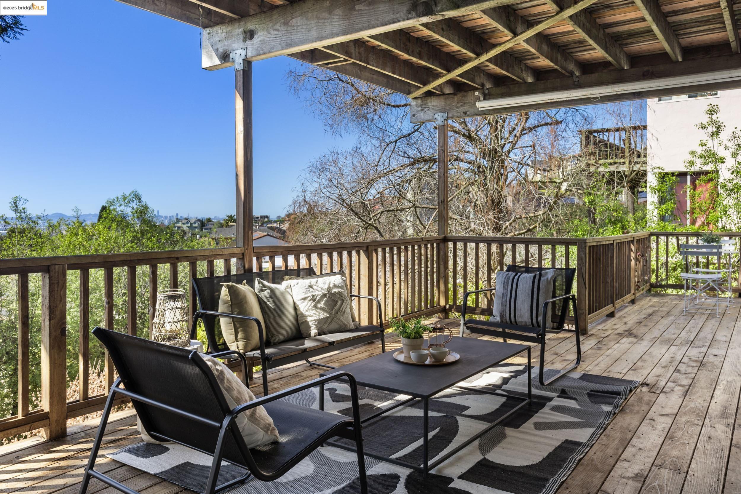 6047 Buena Vista Ave