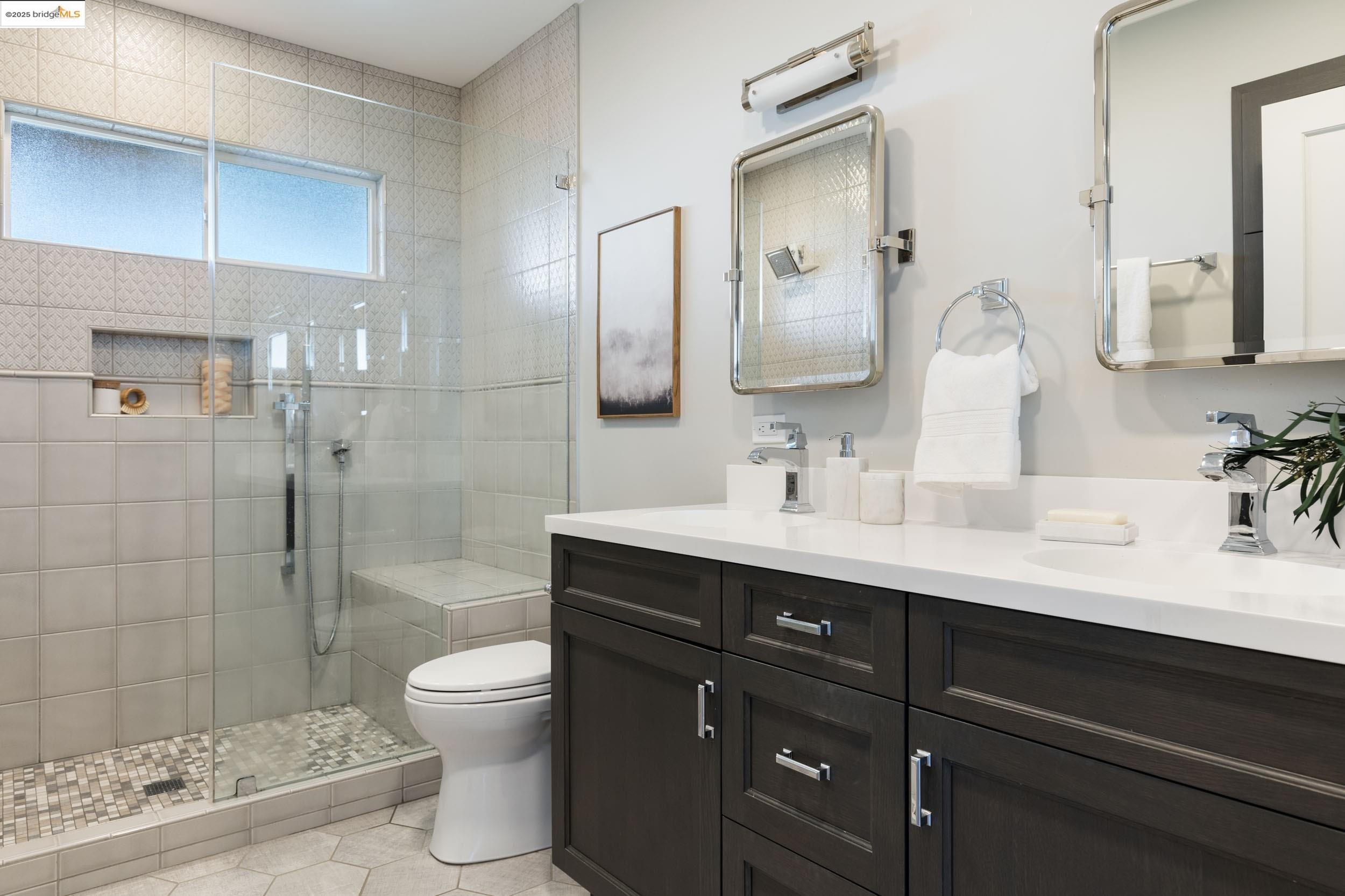 6047 Buena Vista Ave