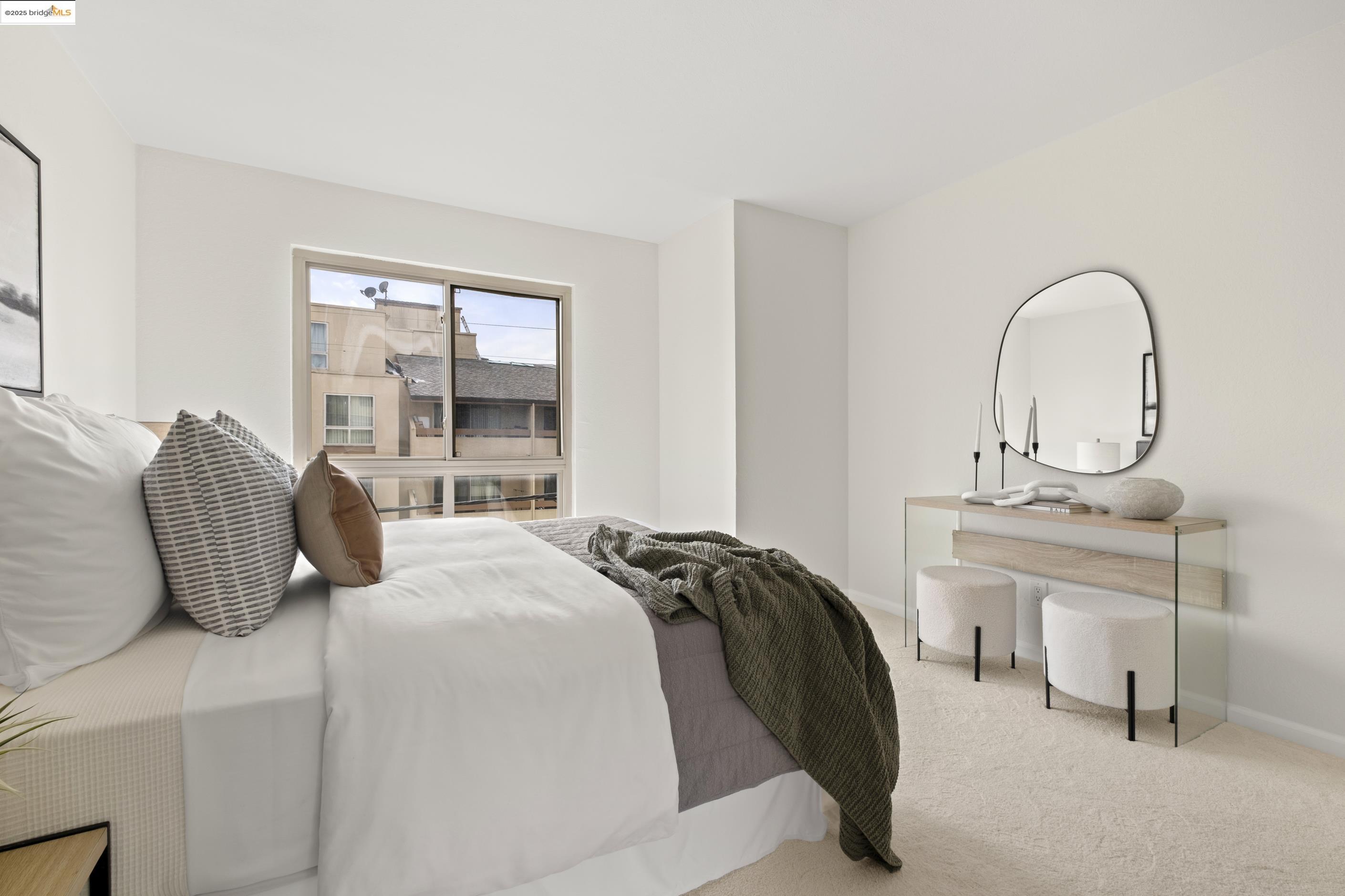 66 Fairmount Ave # 303