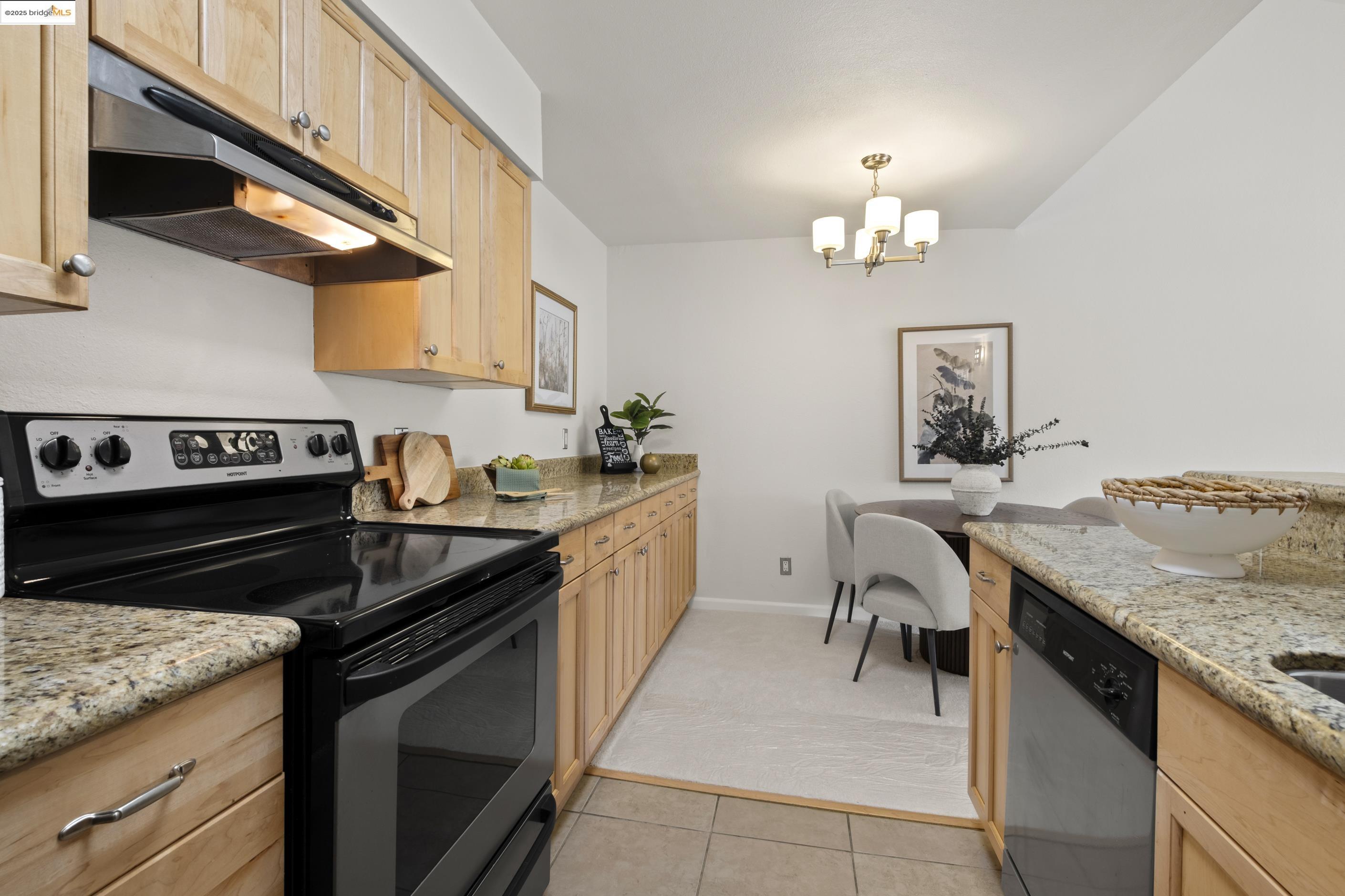 66 Fairmount Ave # 303