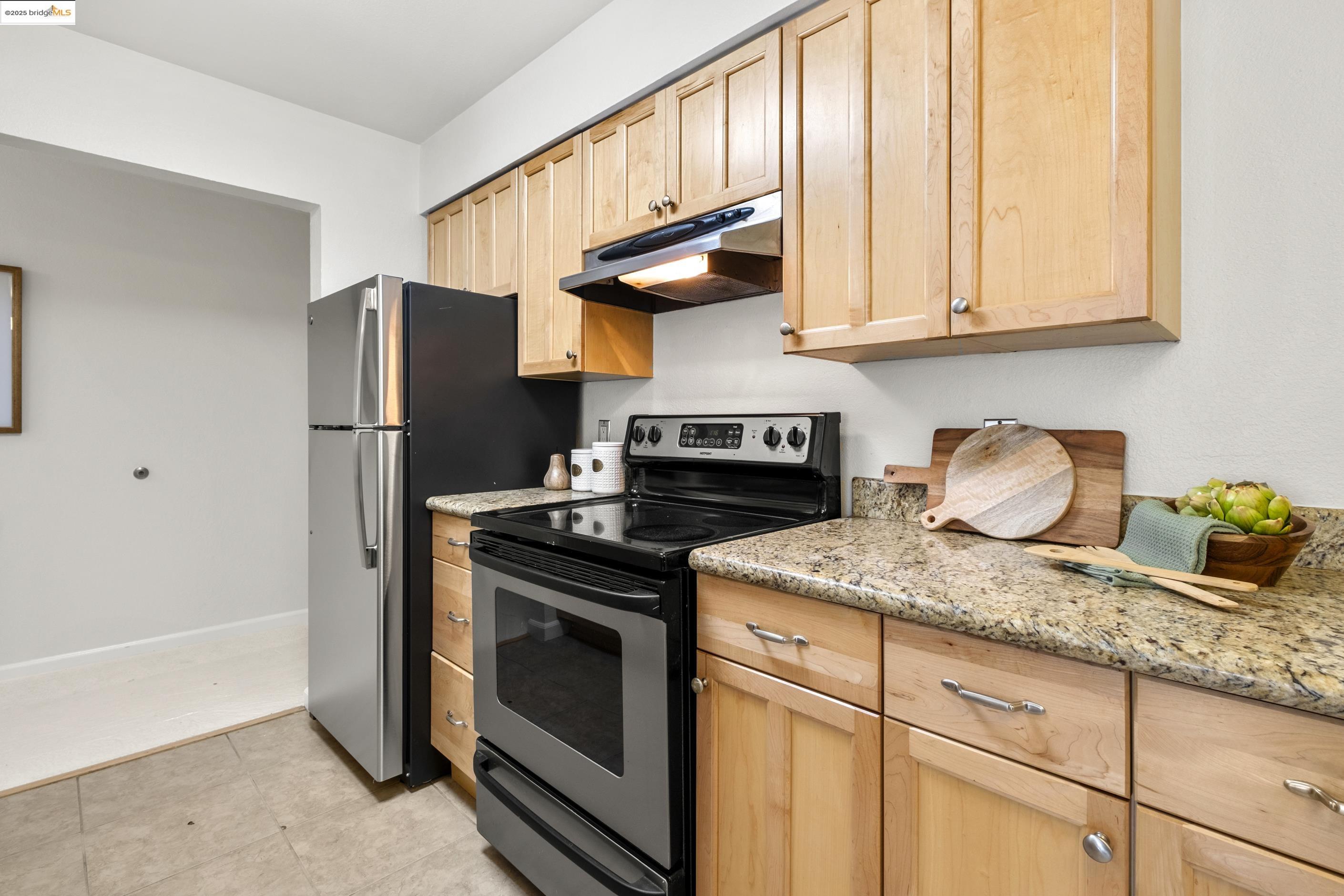 66 Fairmount Ave # 303