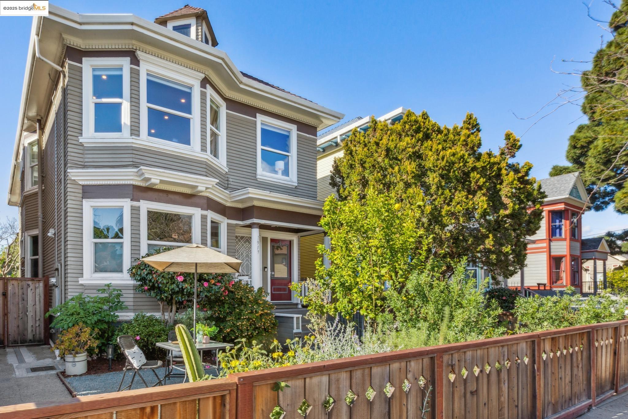 1919 West