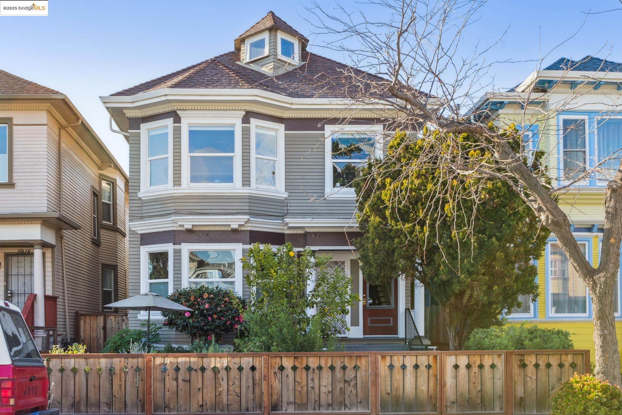 1919 West