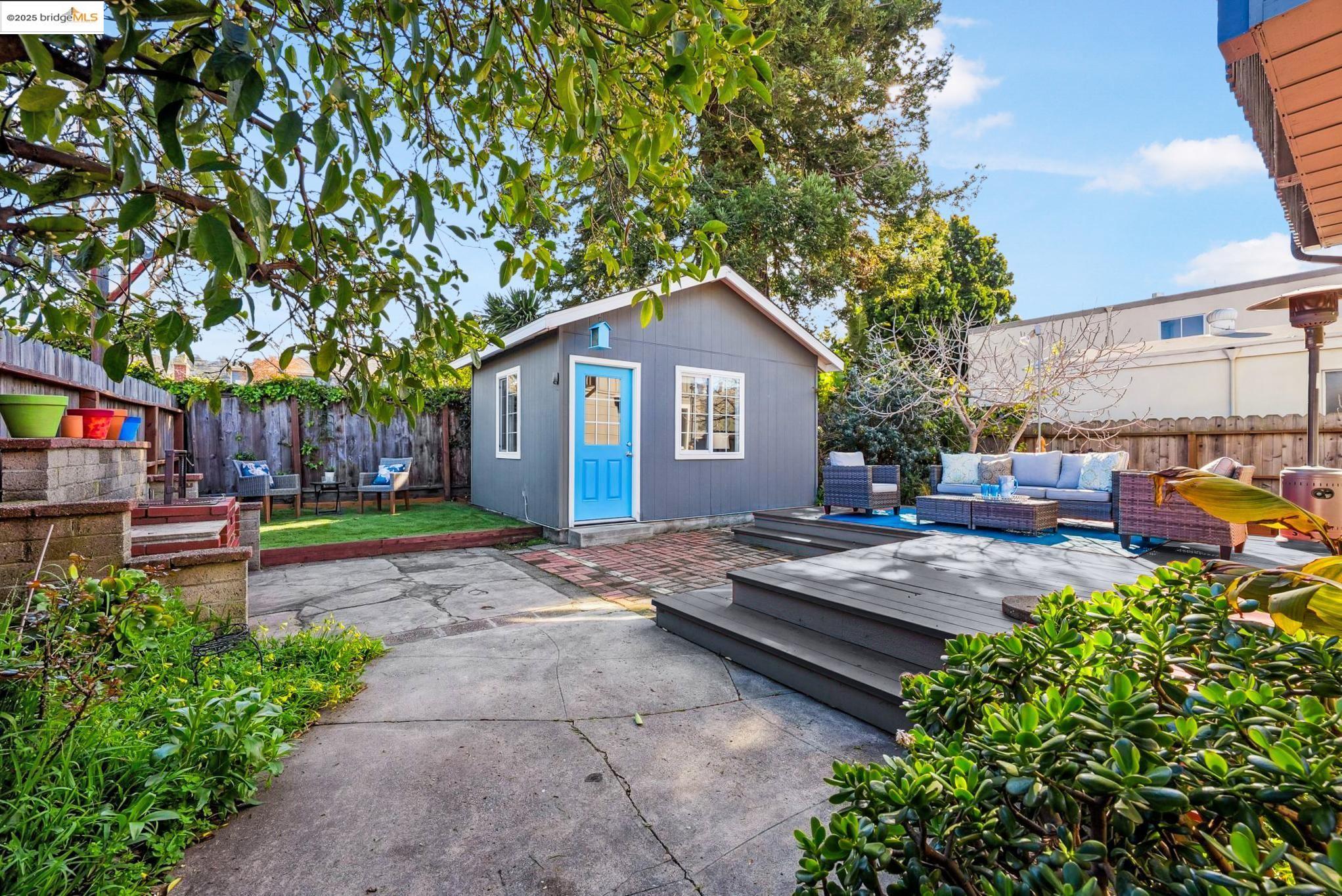 938 Liberty St.