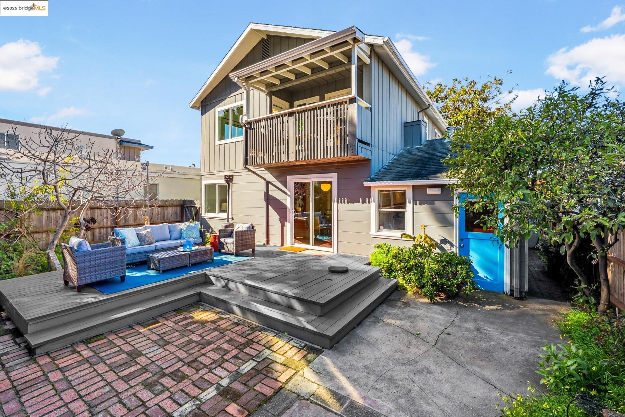 938 Liberty St.