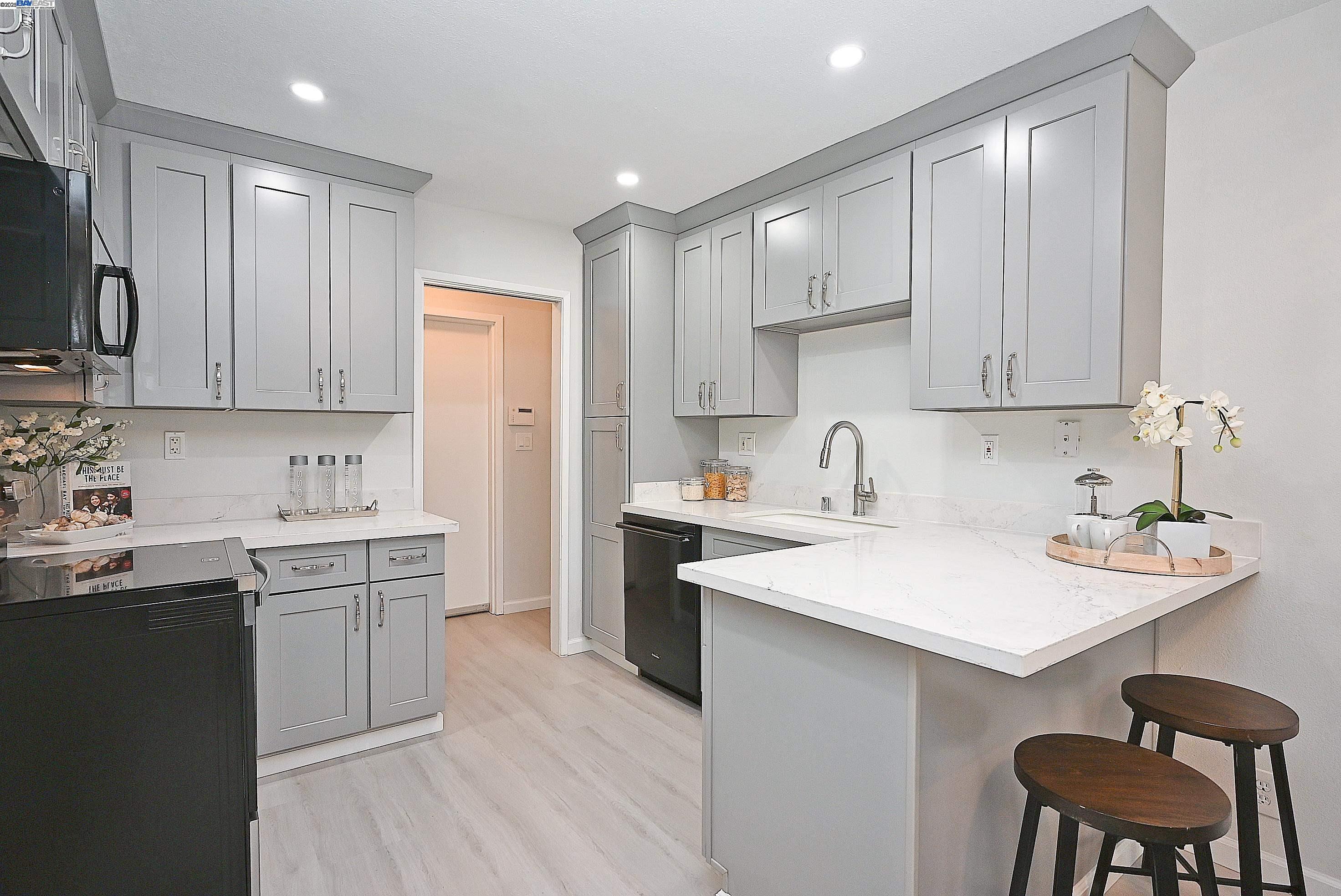 31011 Everett Ct # 9