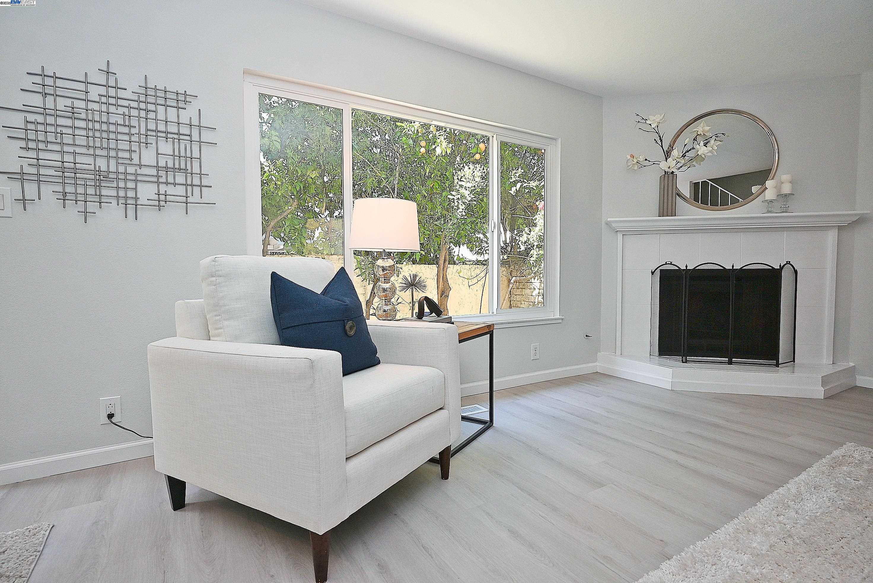 31011 Everett Ct # 9