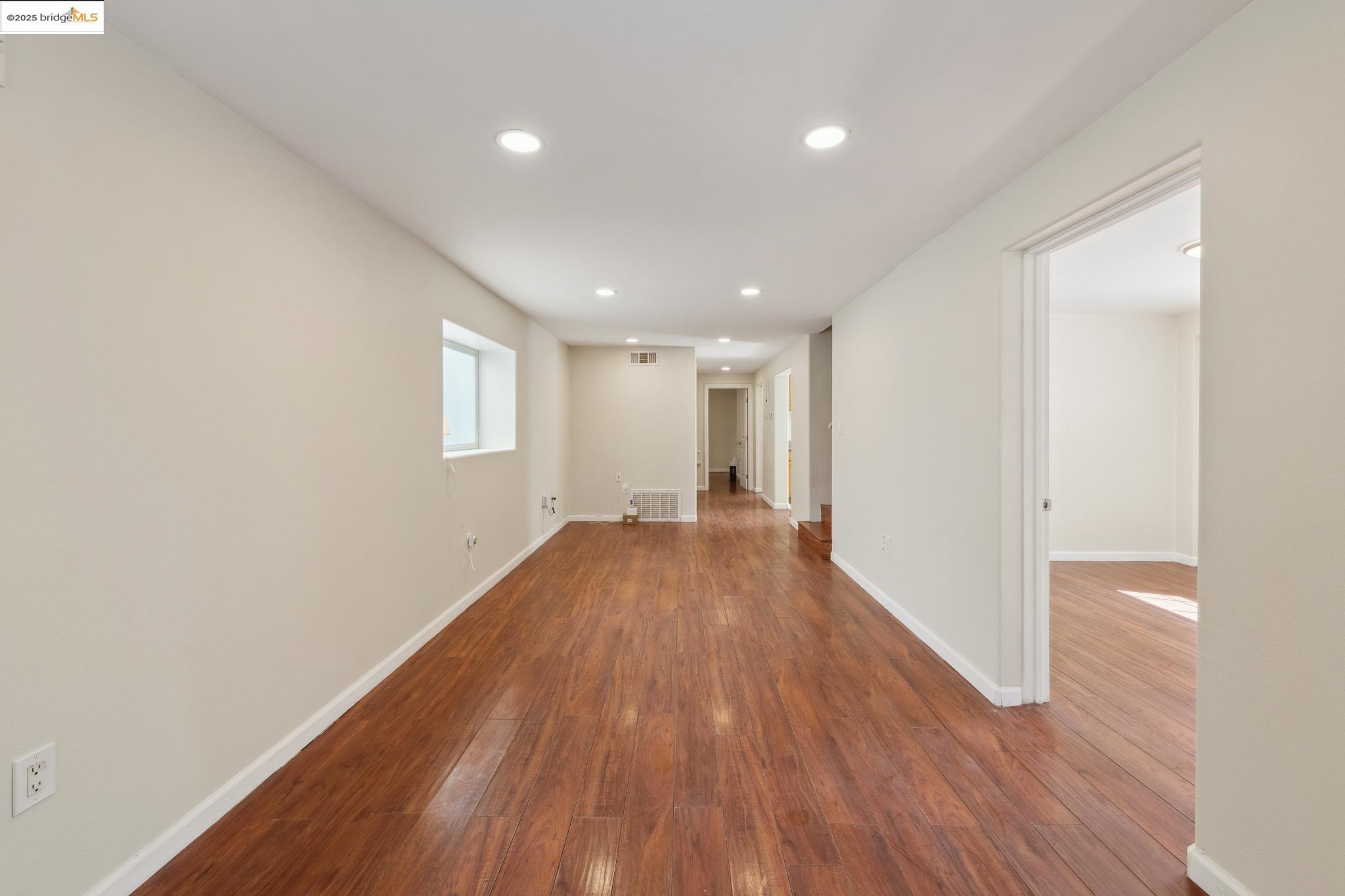822 Henry St