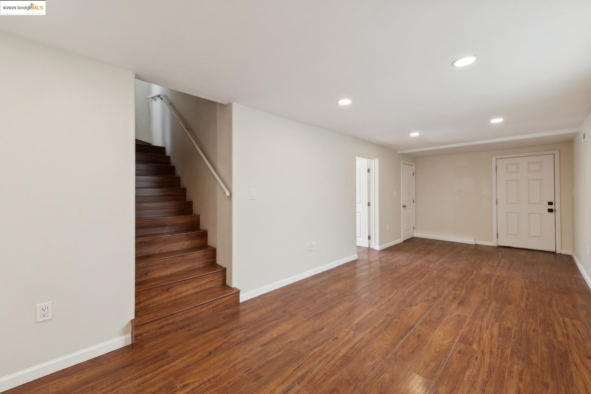 822 Henry St