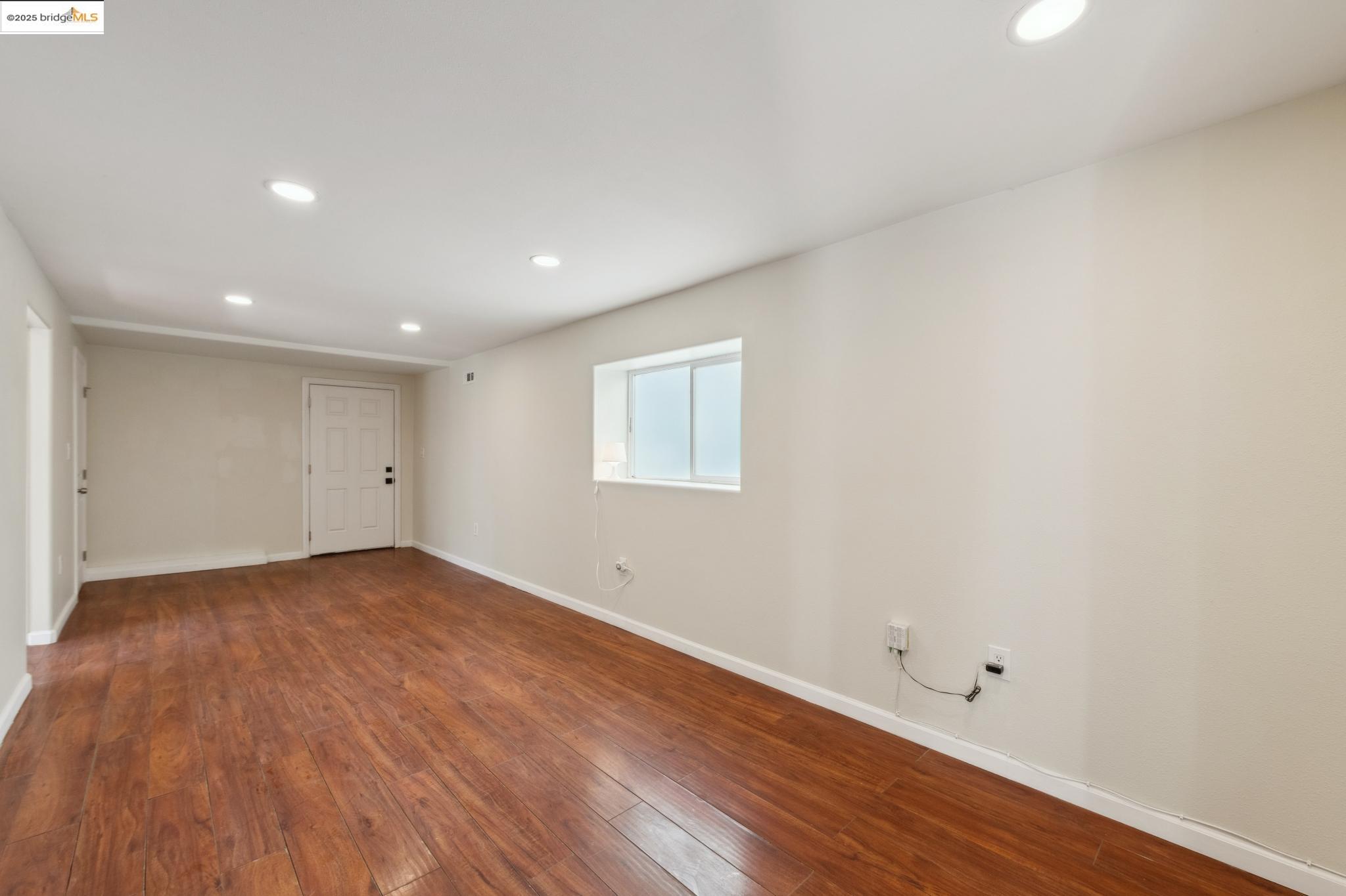 822 Henry St