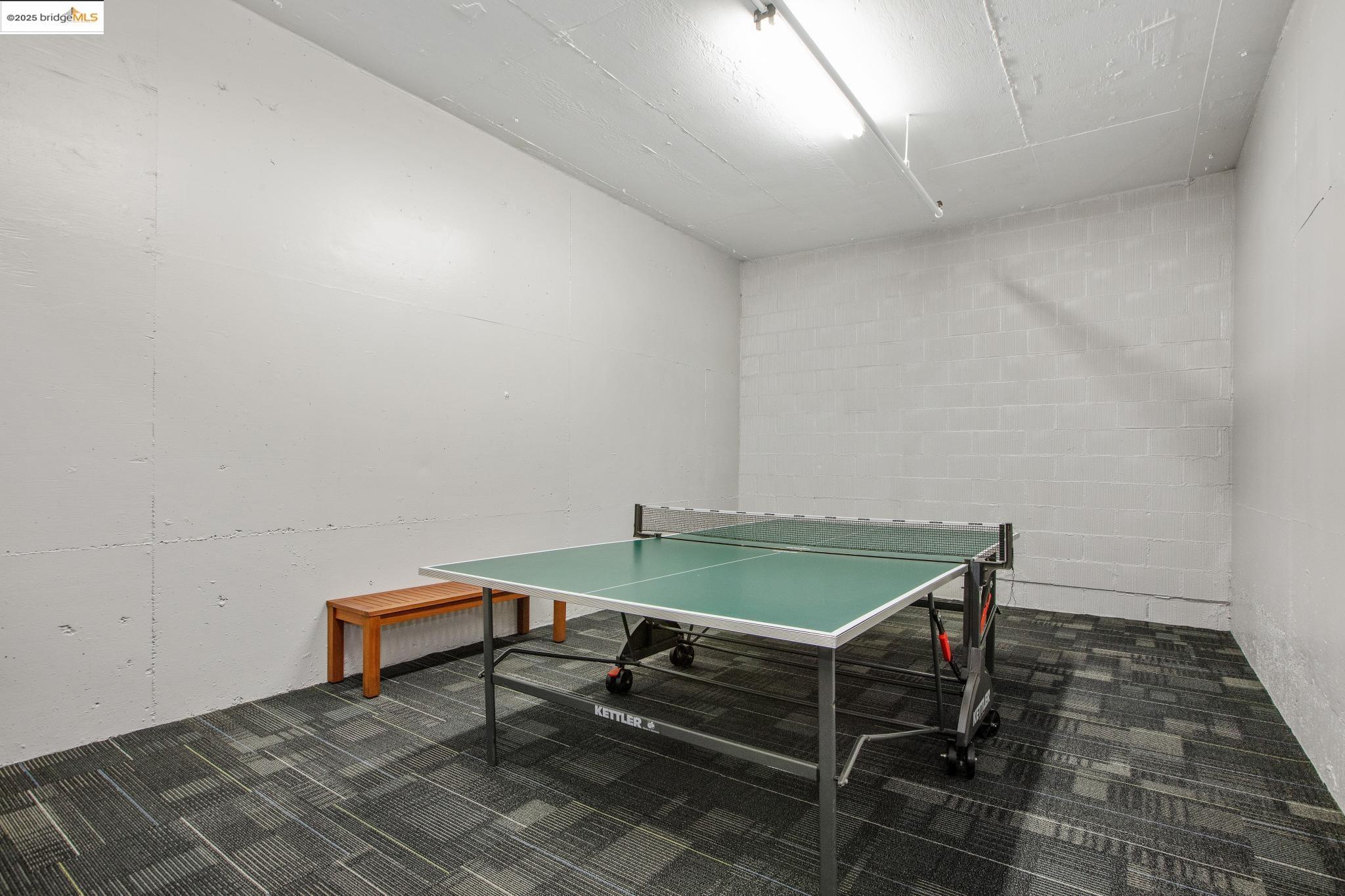 555 Pierce St # 724C