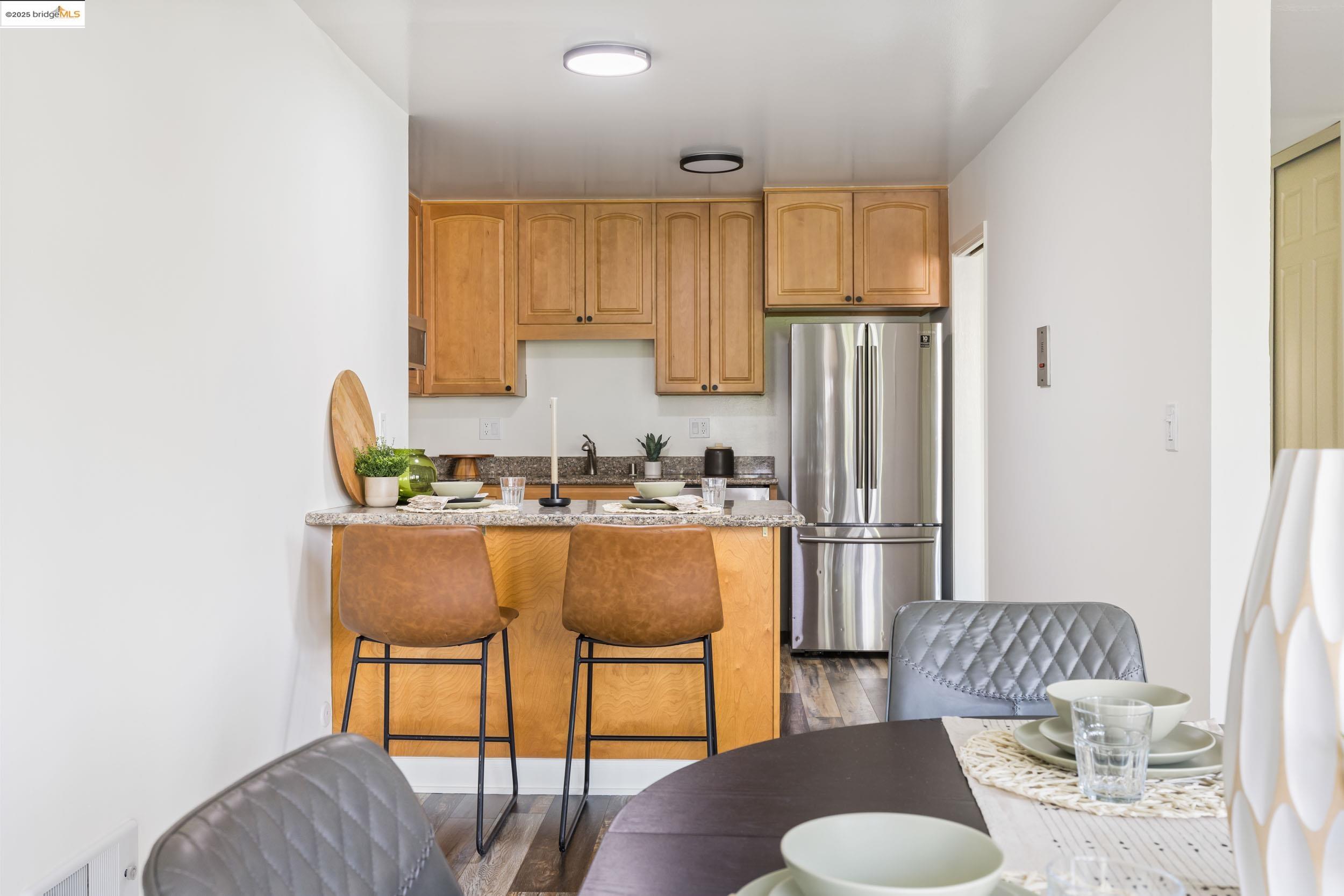 398 Adams St # 202