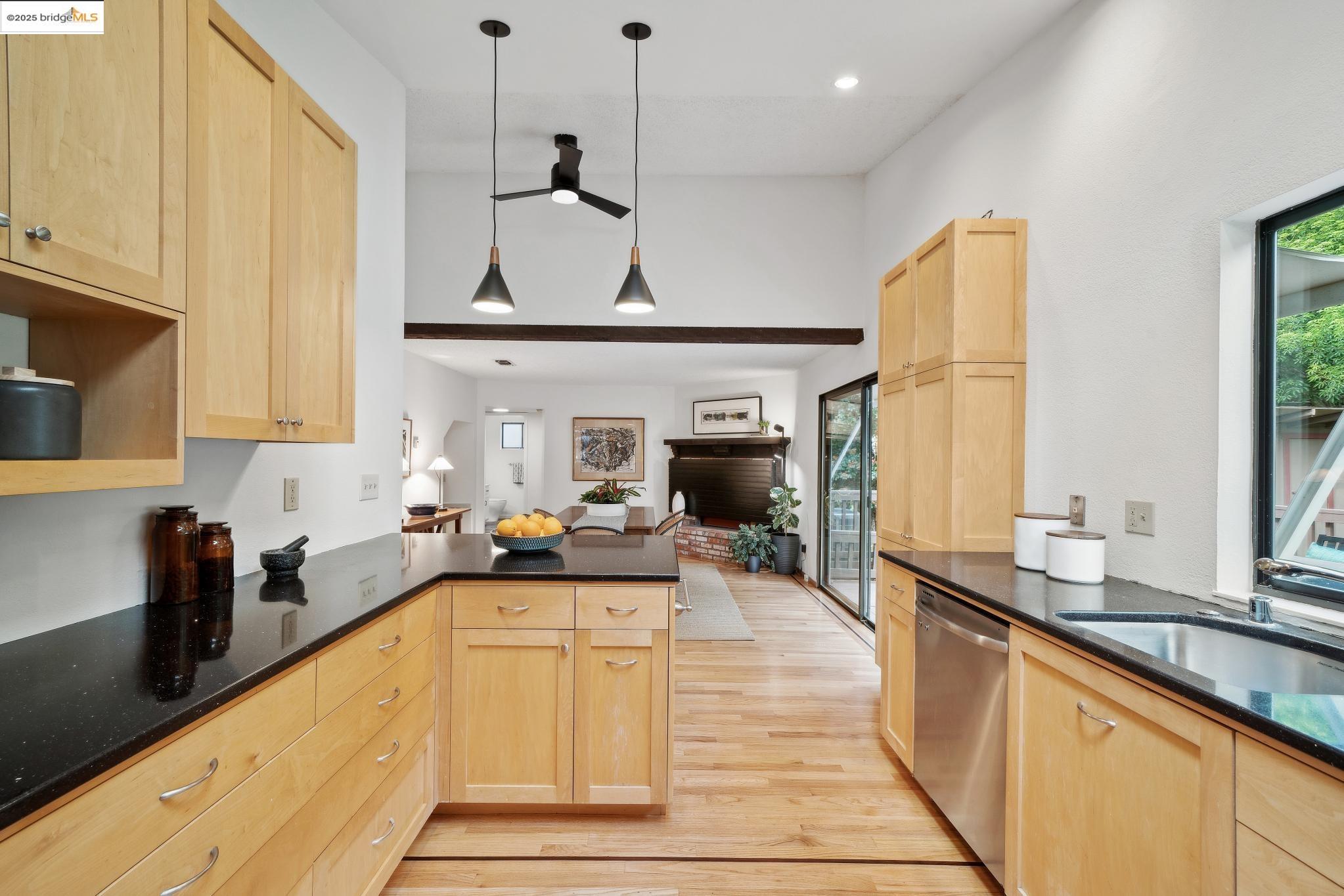 5020 Santa Rita Rd