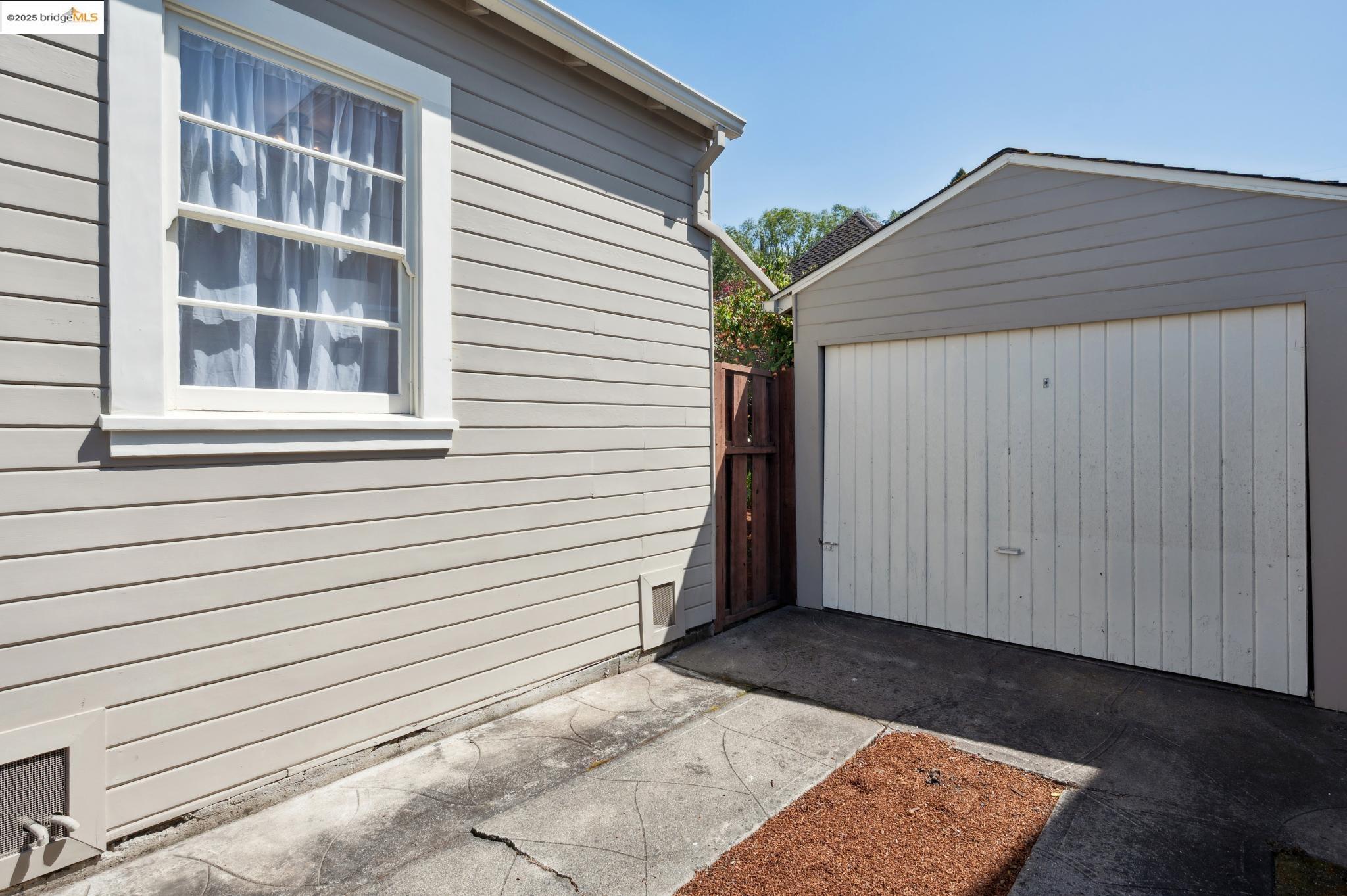 1640 Ocean View Ave.