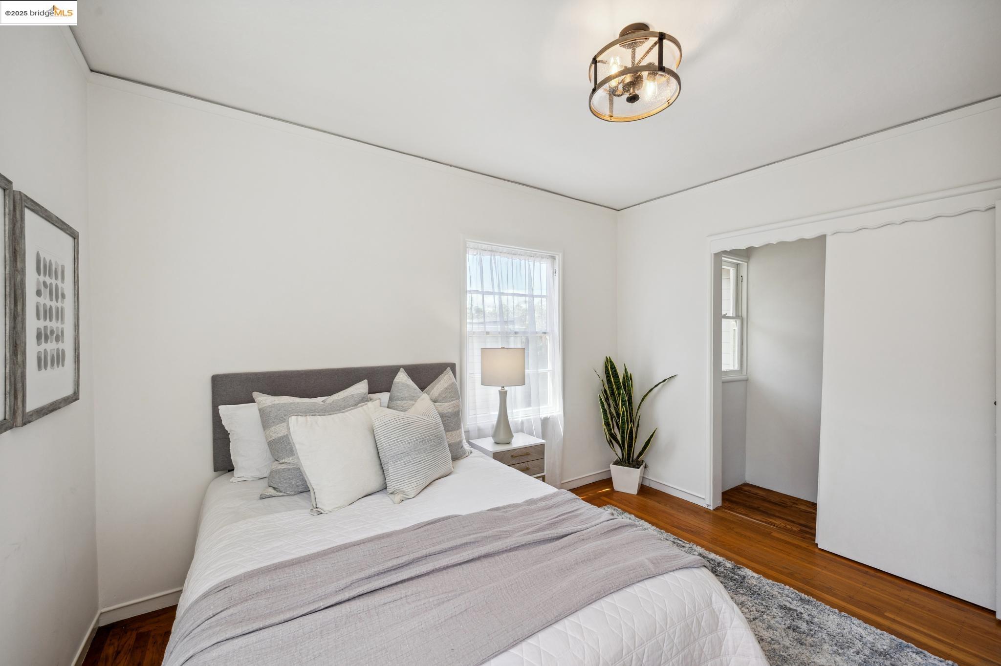 1640 Ocean View Ave.