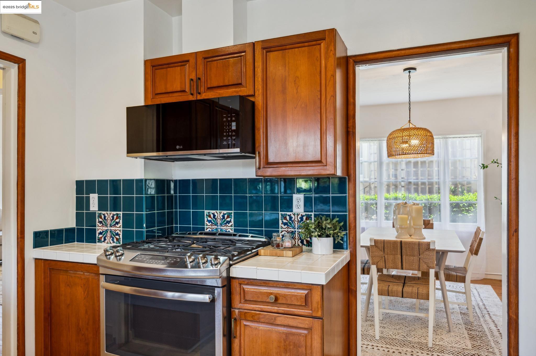 1640 Ocean View Ave.