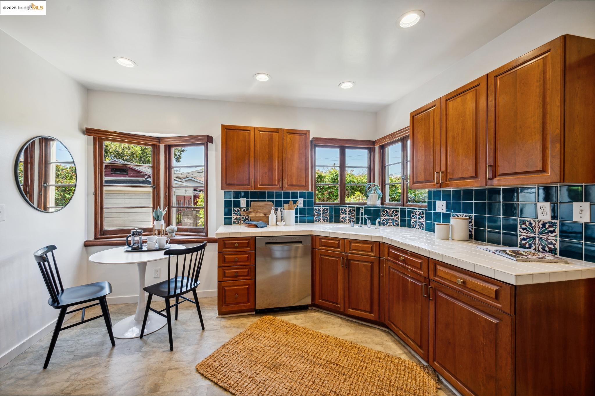 1640 Ocean View Ave.