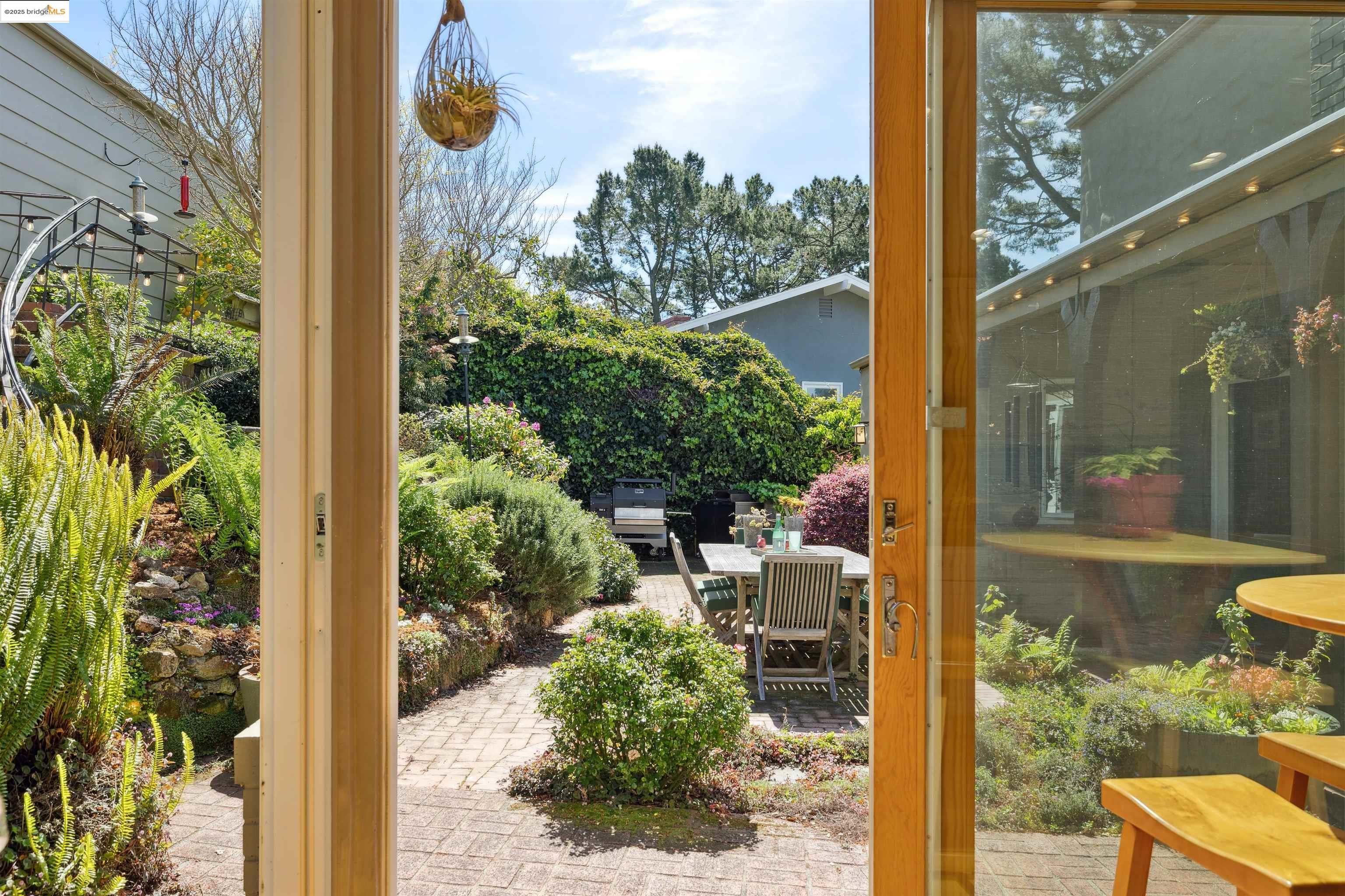 1335 Contra Costa Drive