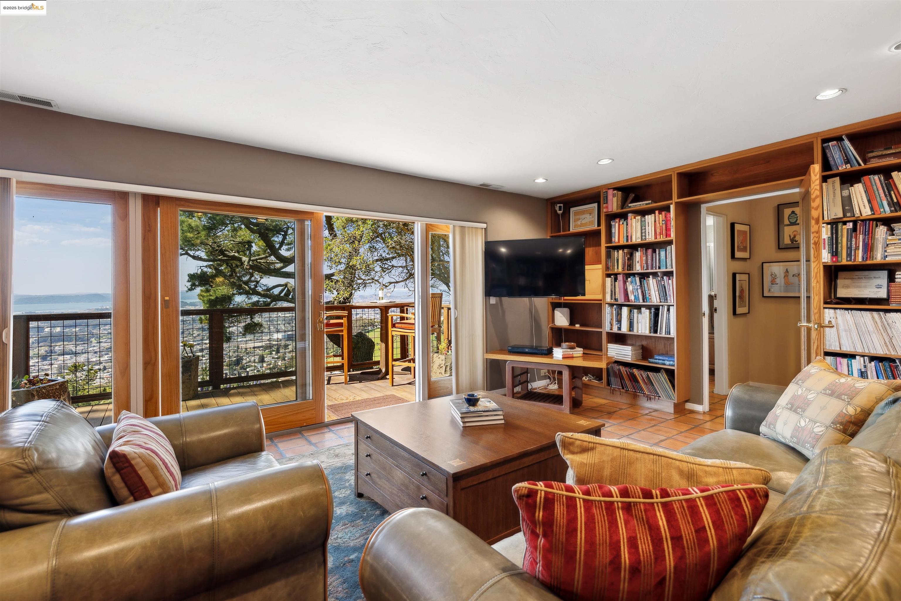 1335 Contra Costa Drive