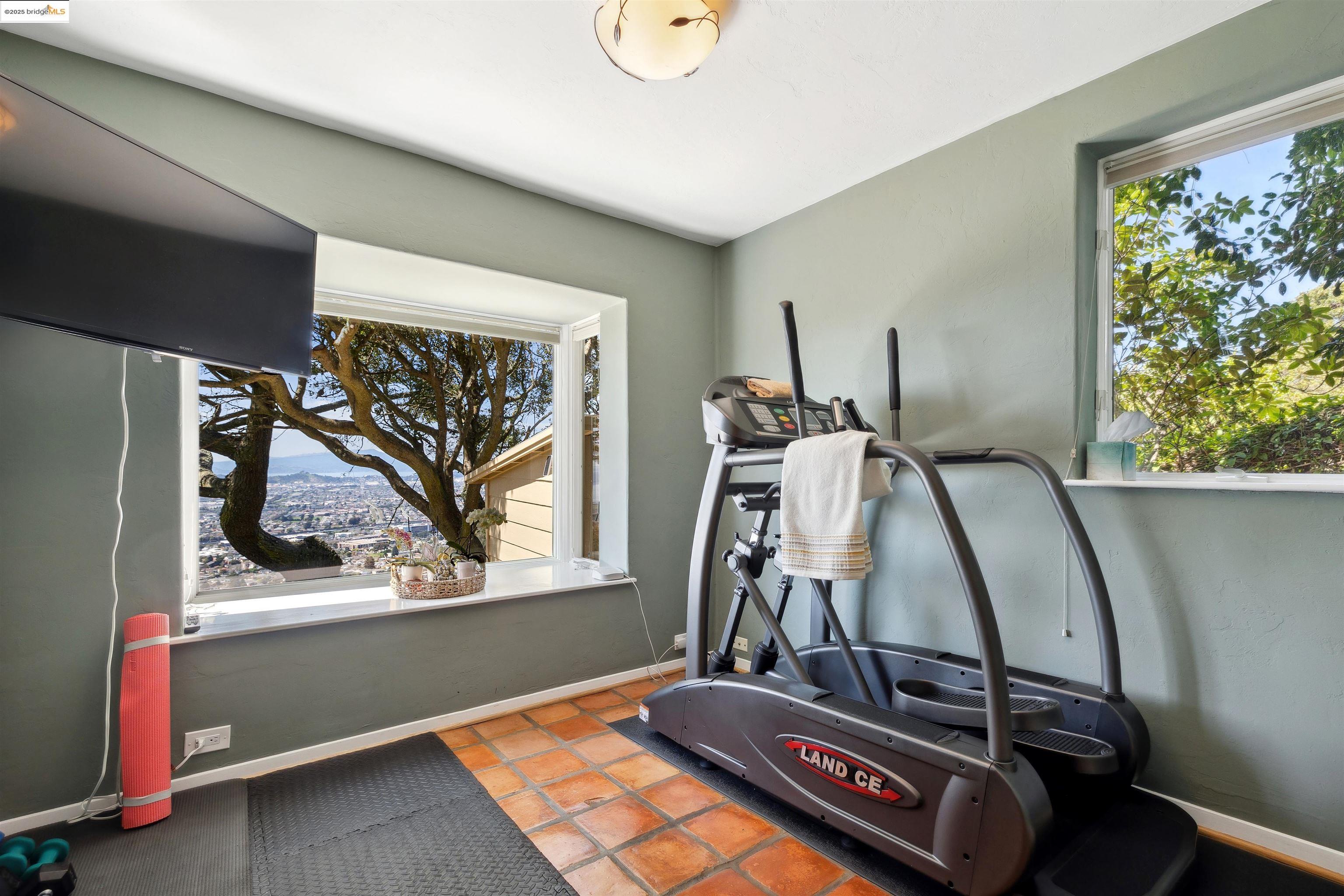 1335 Contra Costa Drive